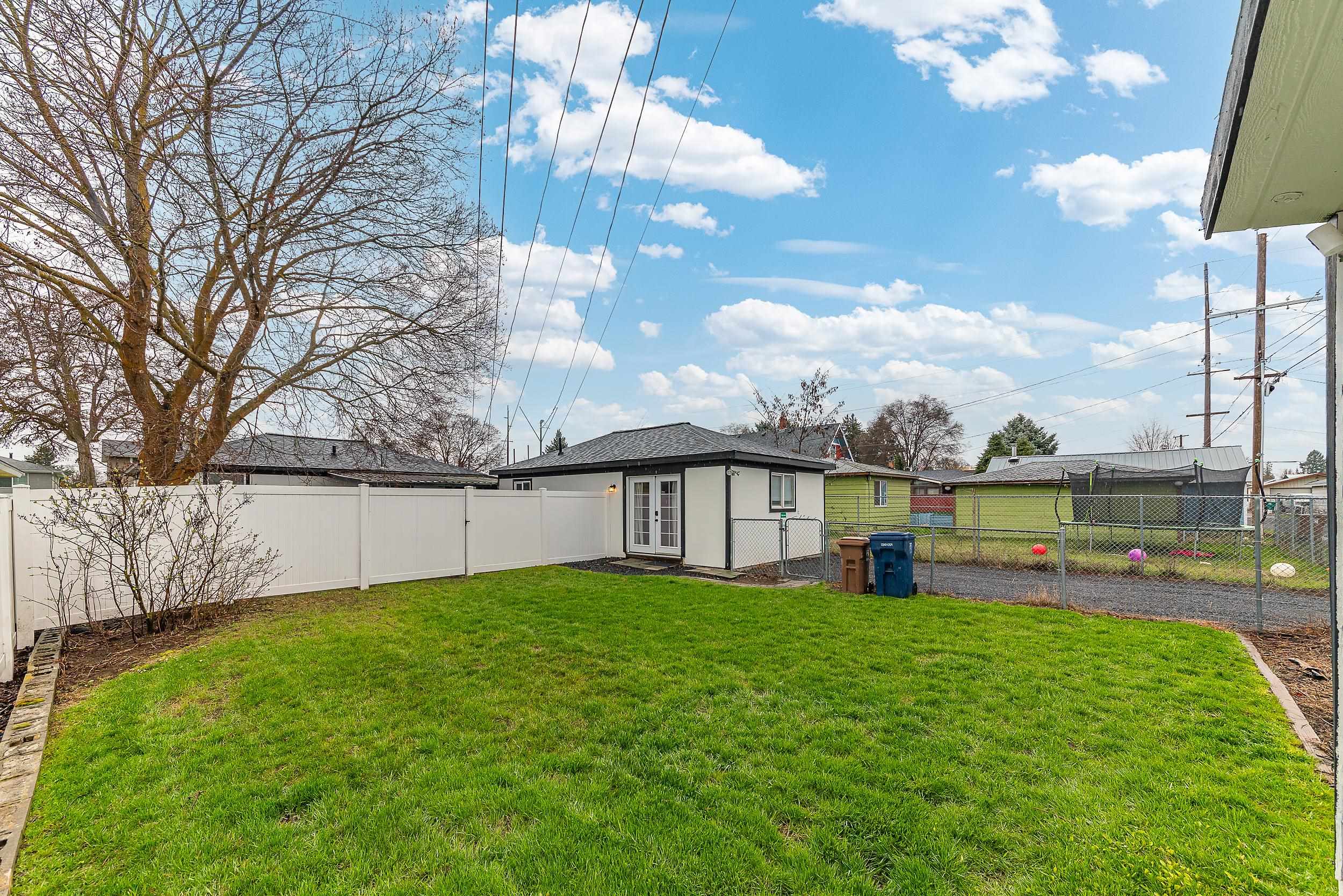 1417 E Crown Ave - Photo 9