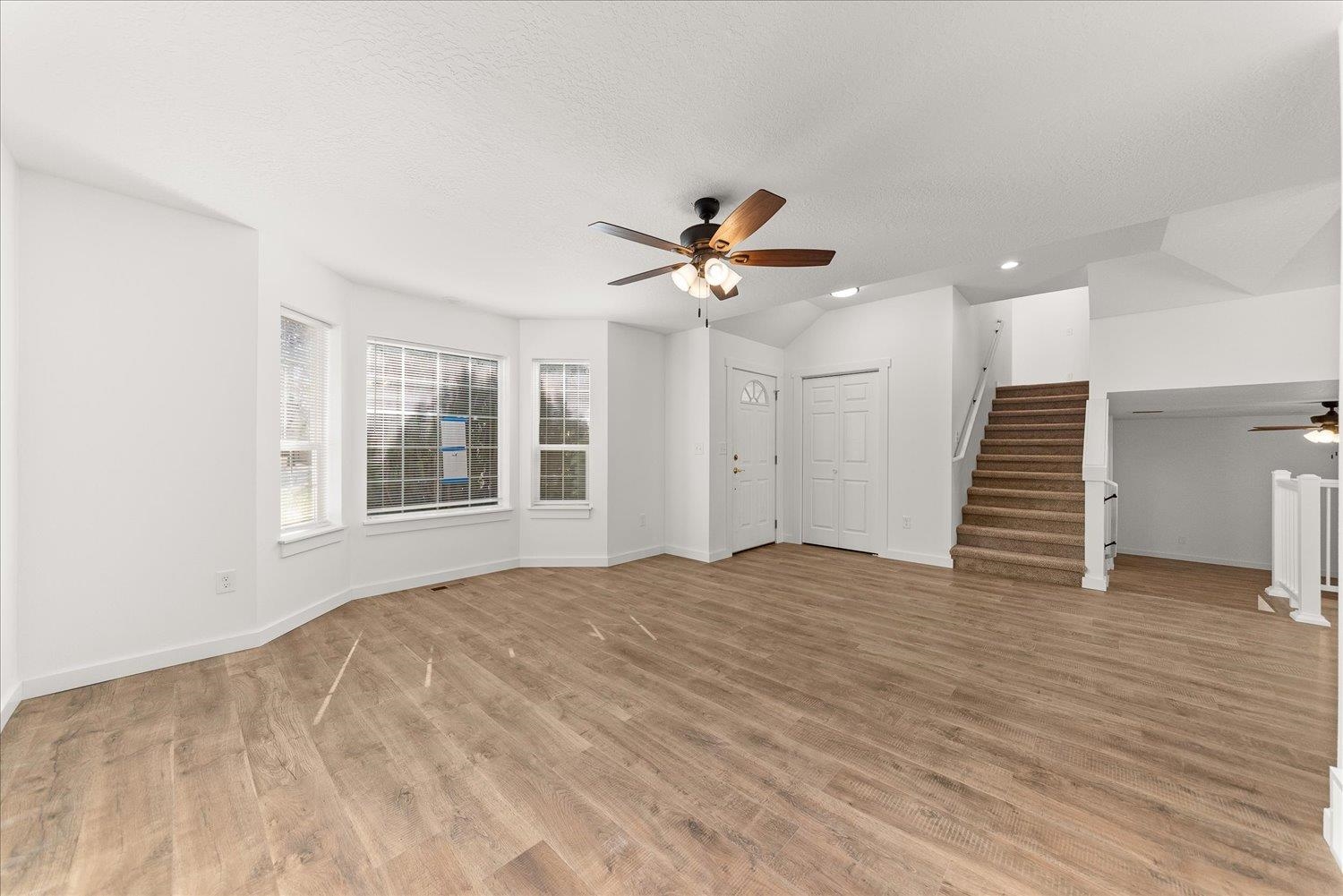 17376 N Meadowview Ln - Photo 6