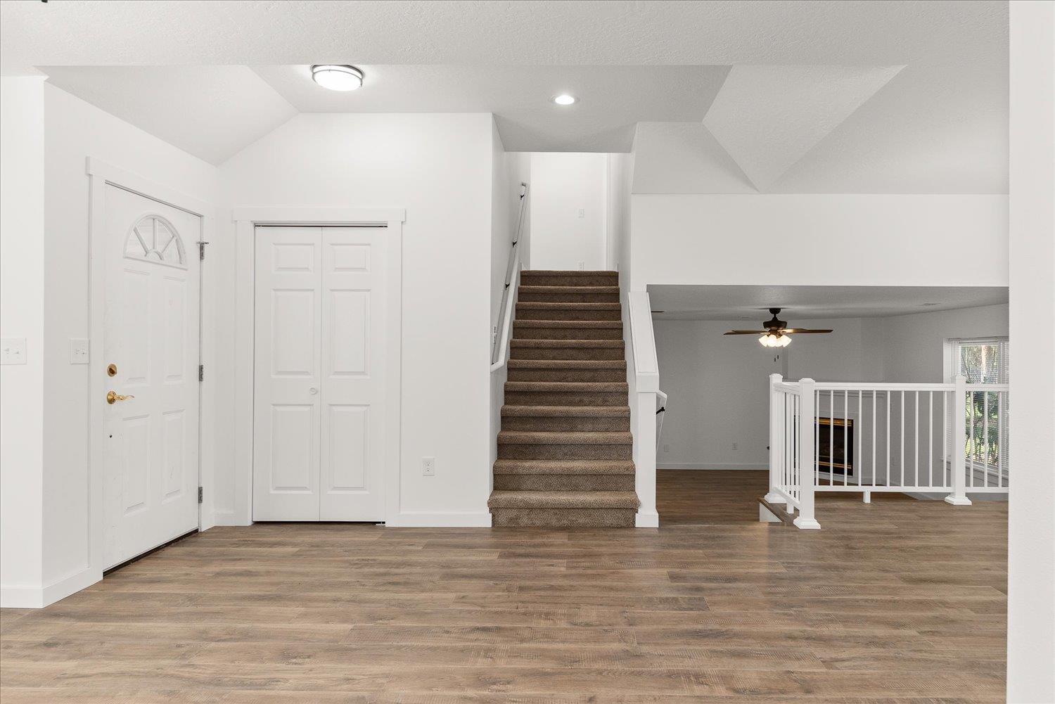 17376 N Meadowview Ln - Photo 7