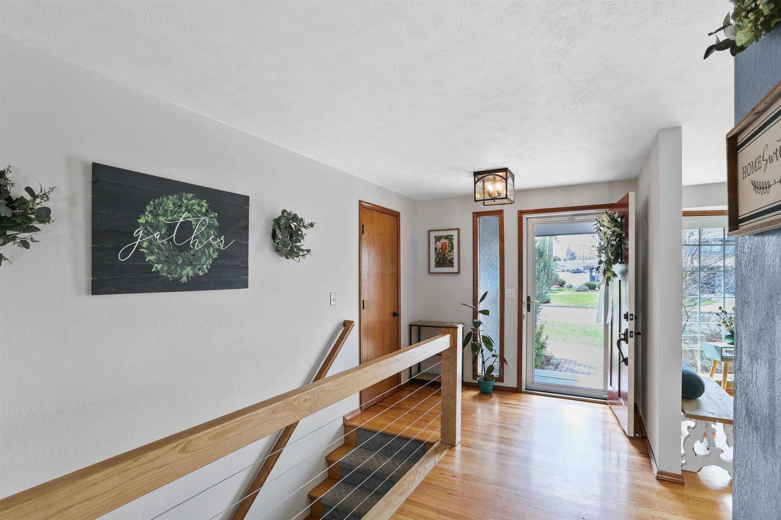 9908 N Glenwood Dr - Photo 4