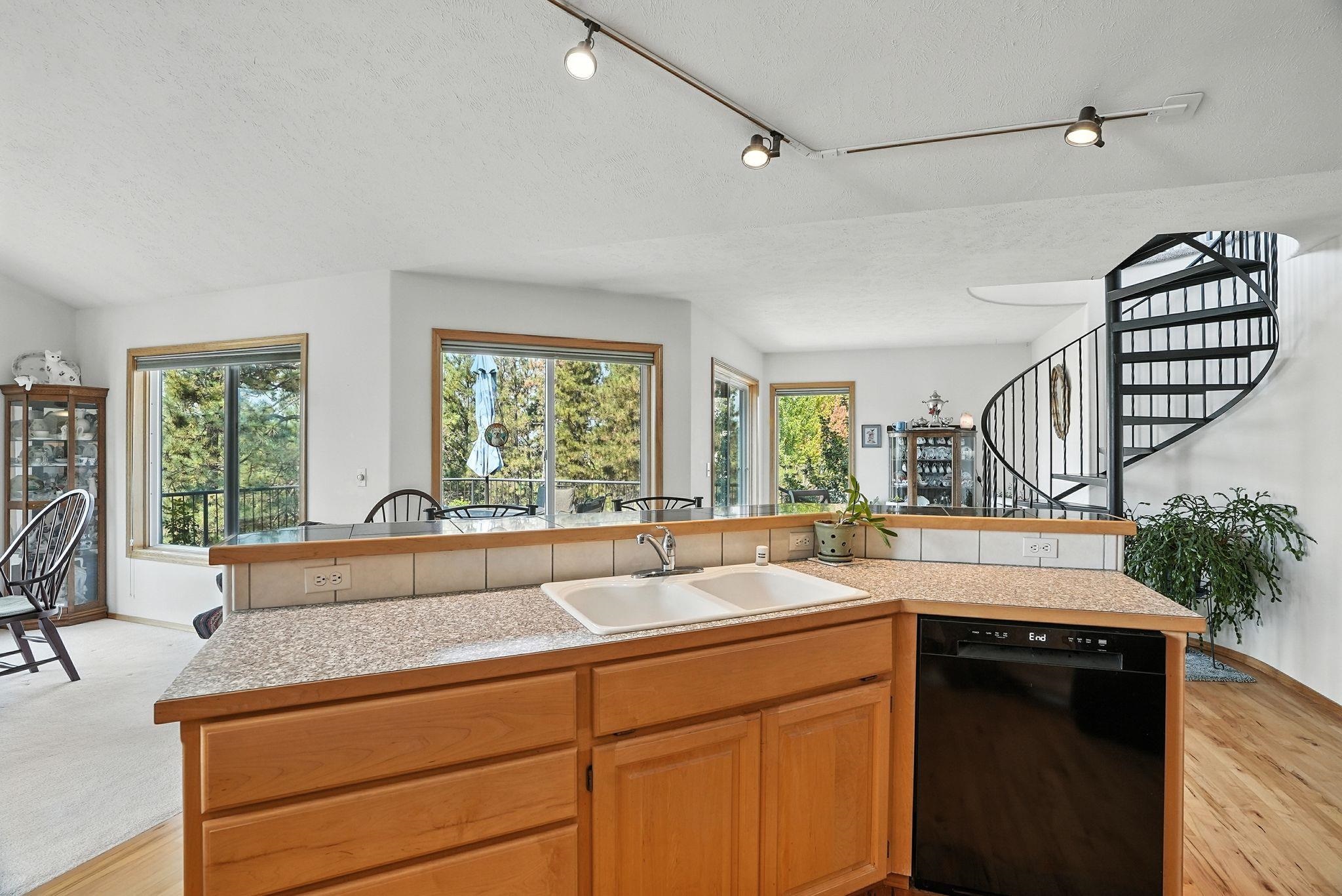 1607 E Wildflower Ln - Photo 14