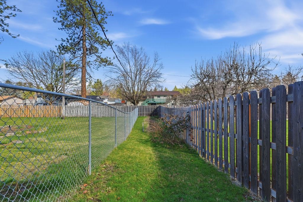12317 E Skyview Ave - Photo 31