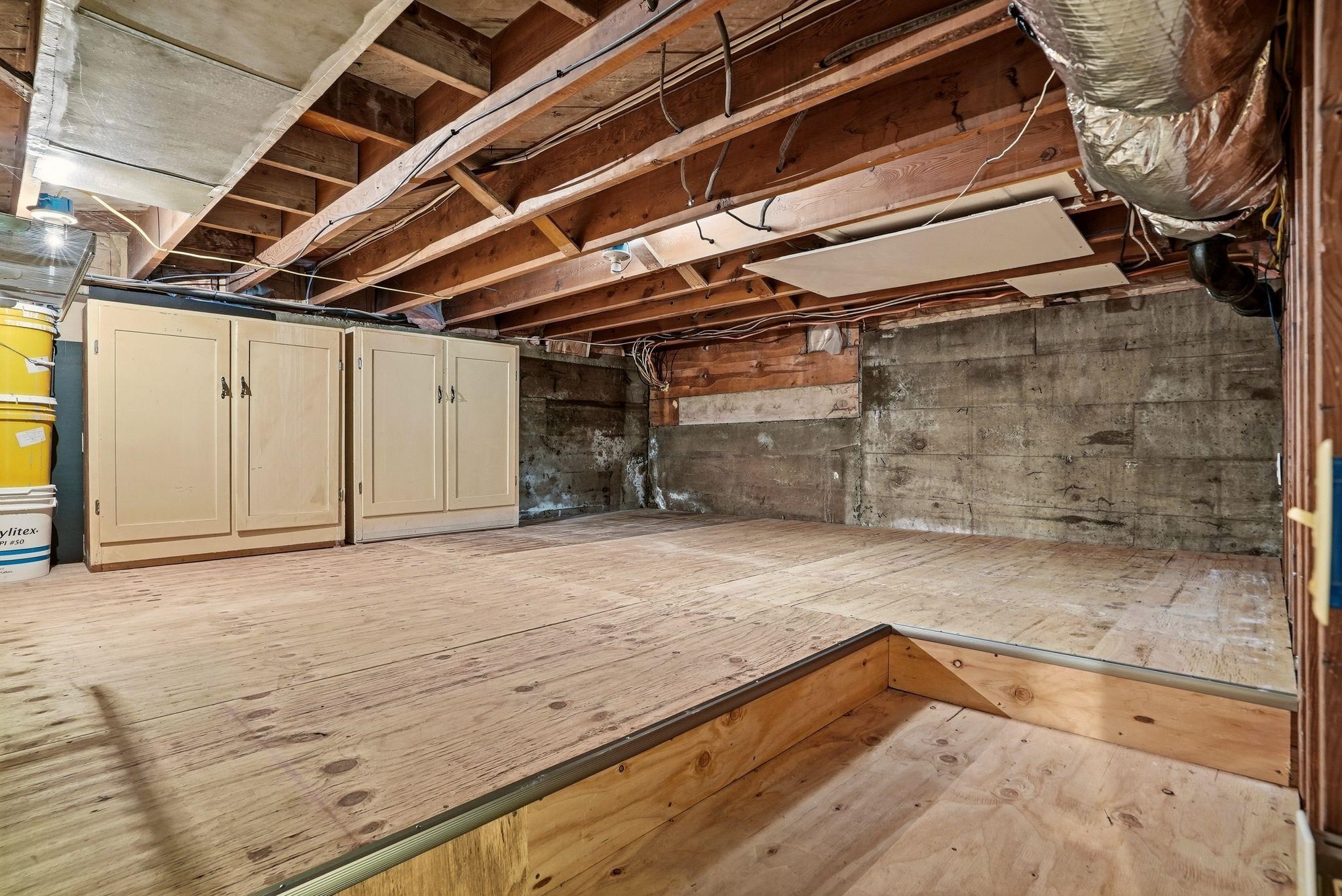 1708 E 34TH Ave - Photo 32