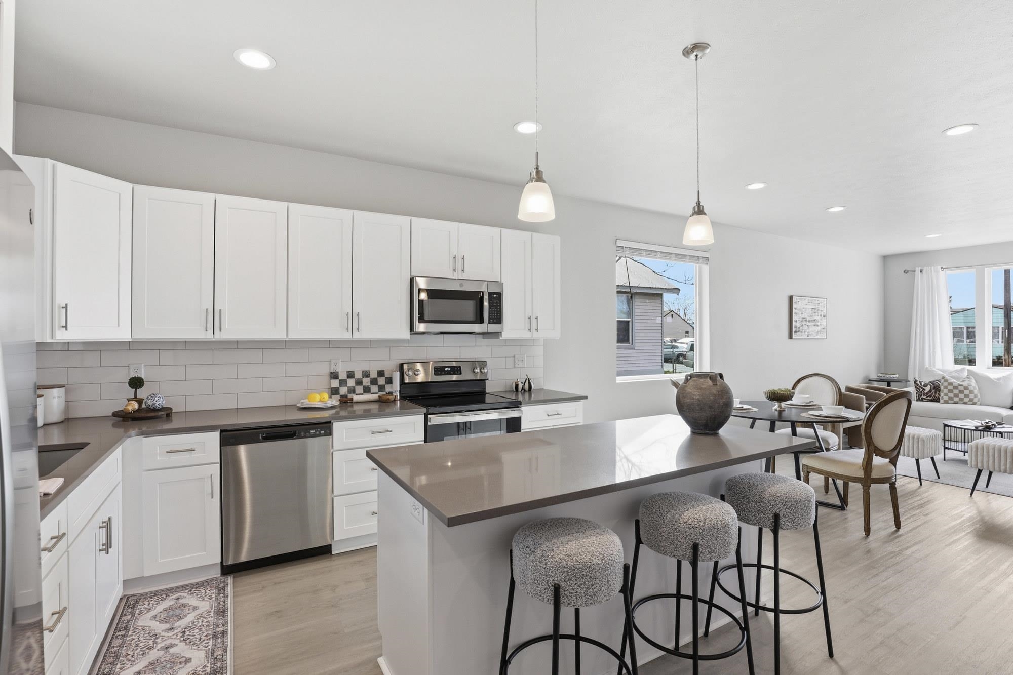 1227 E Walton Ave - Photo 12