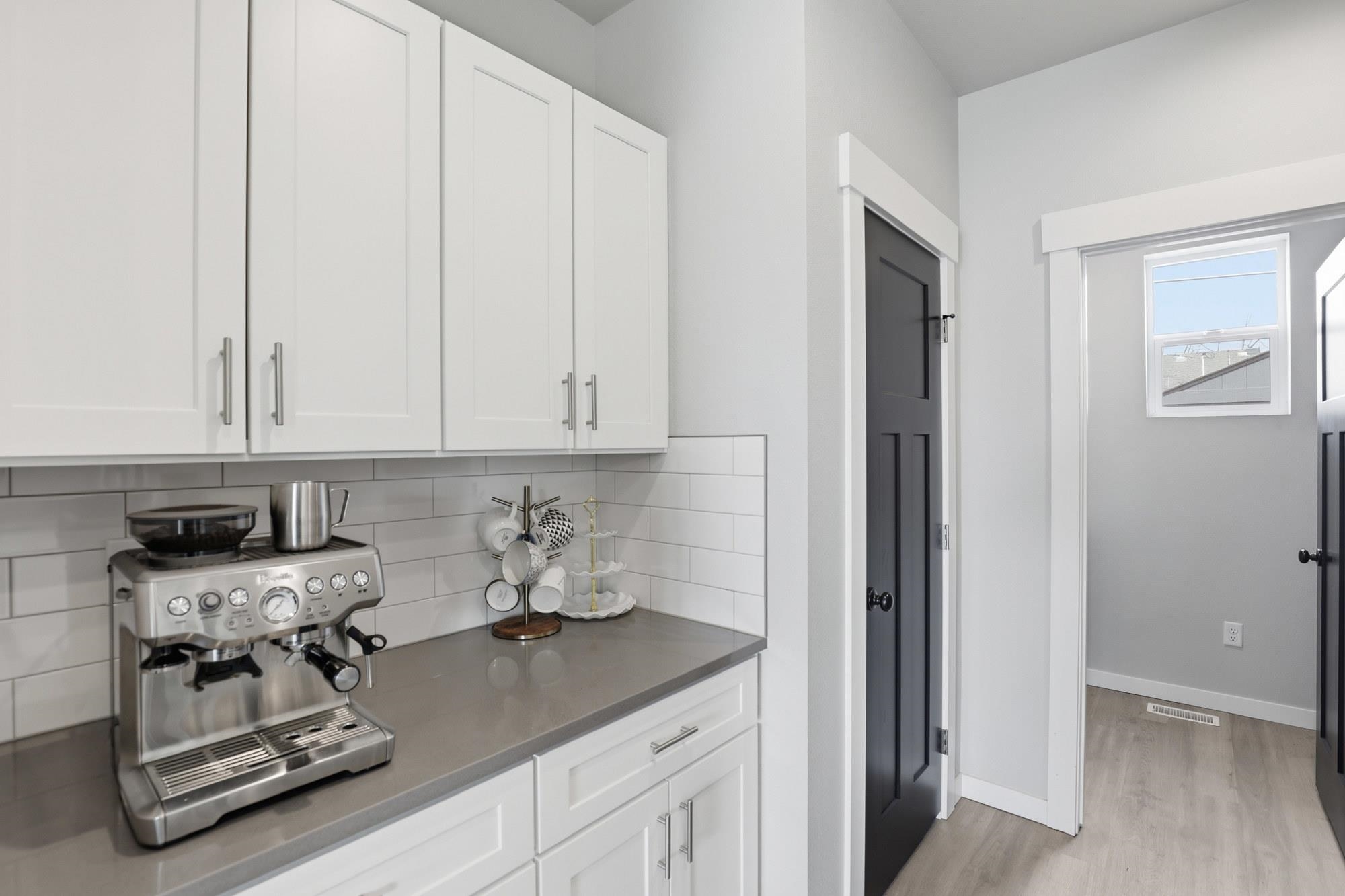 1227 E Walton Ave - Photo 13