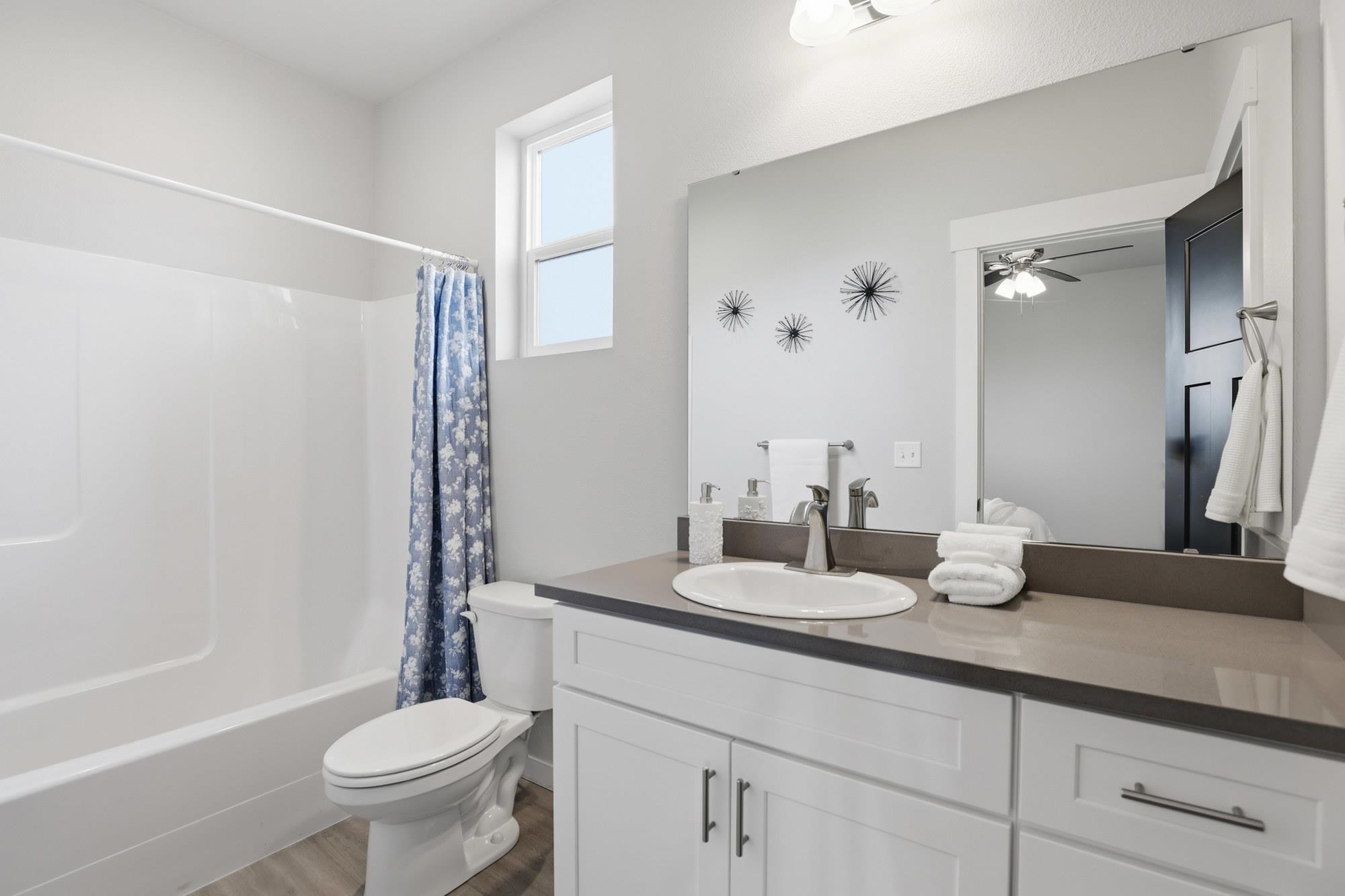 1227 E Walton Ave - Photo 15