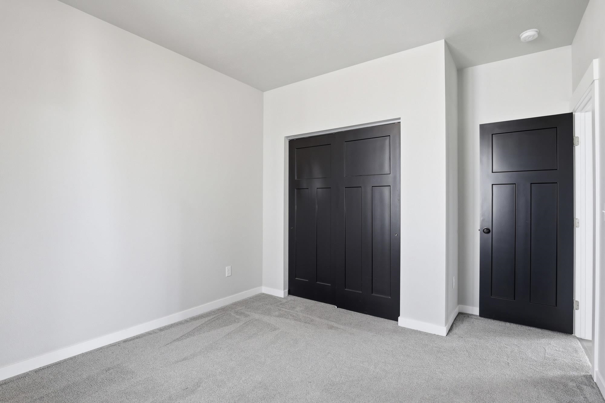 1227 E Walton Ave - Photo 24