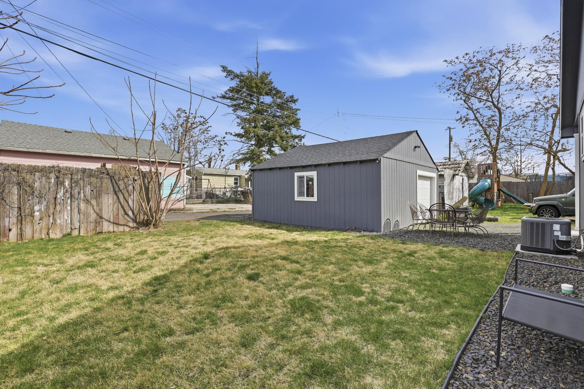 1227 E Walton Ave - Photo 30