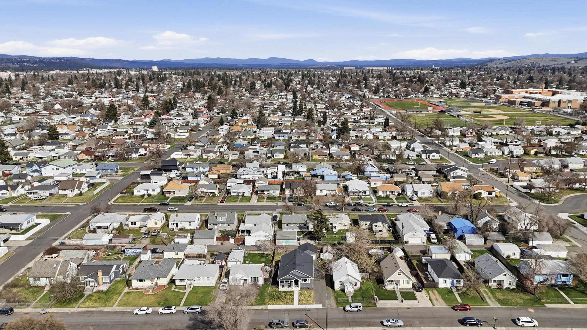 1227 E Walton Ave - Photo 45