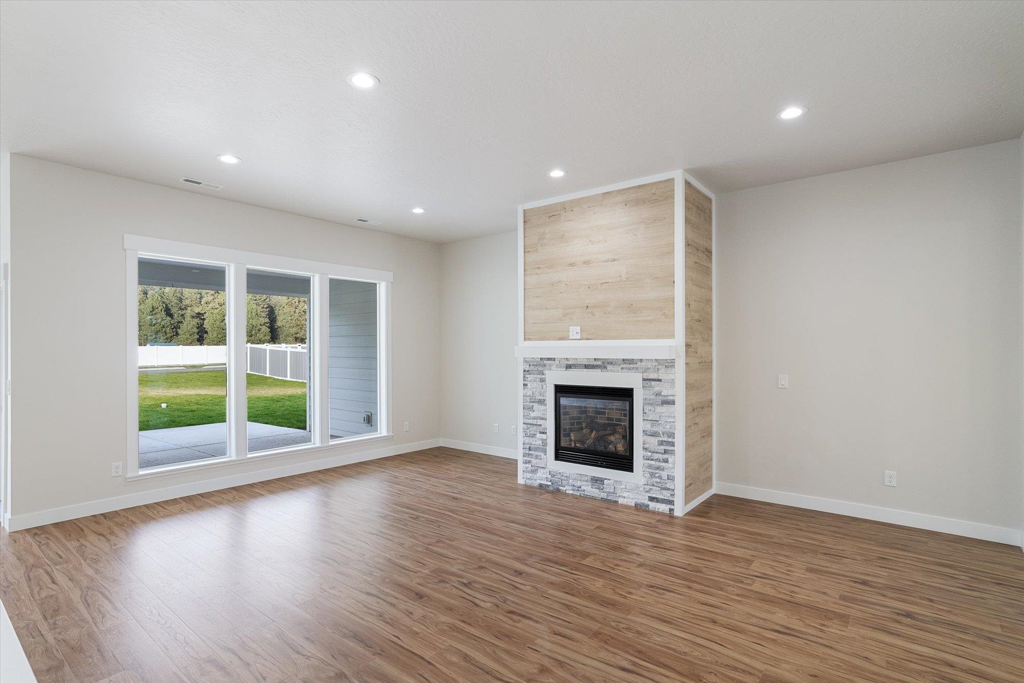 3405 E Yearling Rd - Photo 3