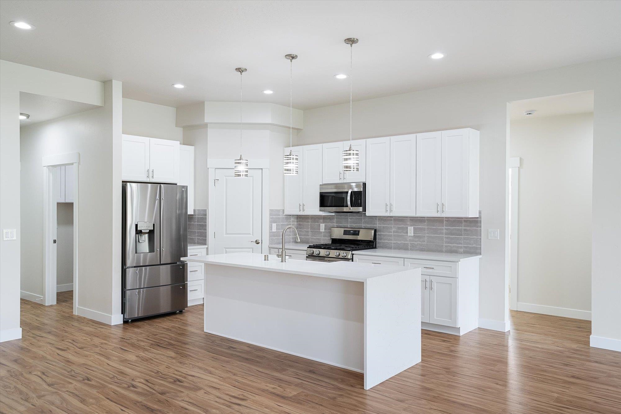 3405 E Yearling Rd - Photo 5