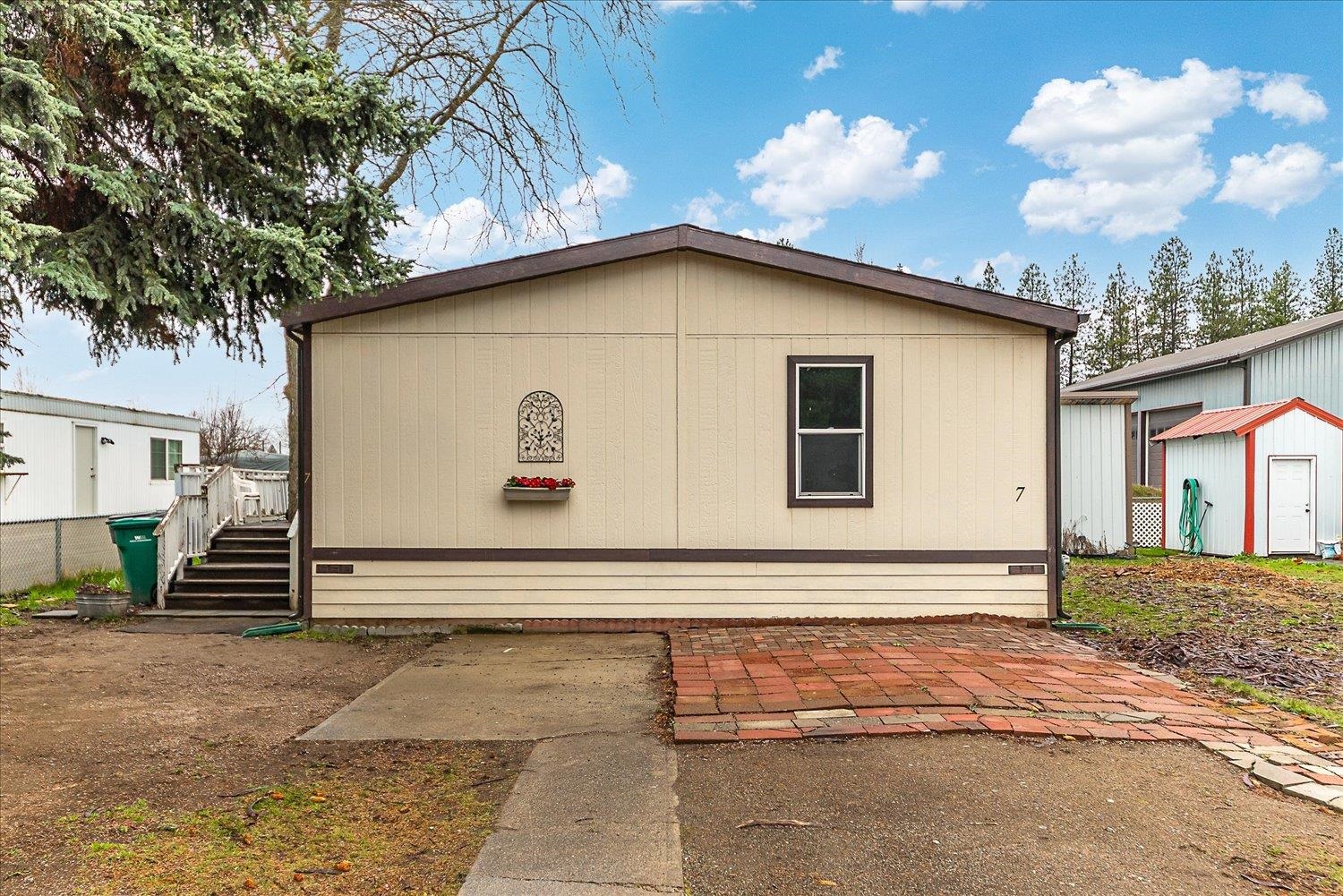 3925 E Farwell Rd - Photo 1
