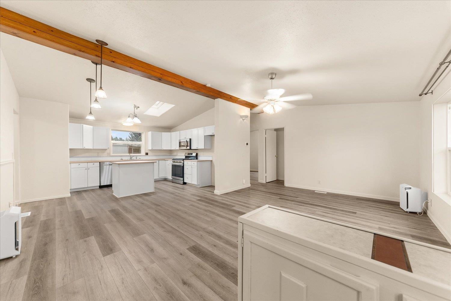 3925 E Farwell Rd - Photo 3