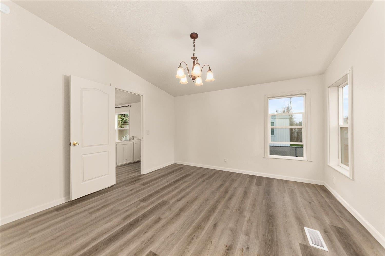 3925 E Farwell Rd - Photo 9