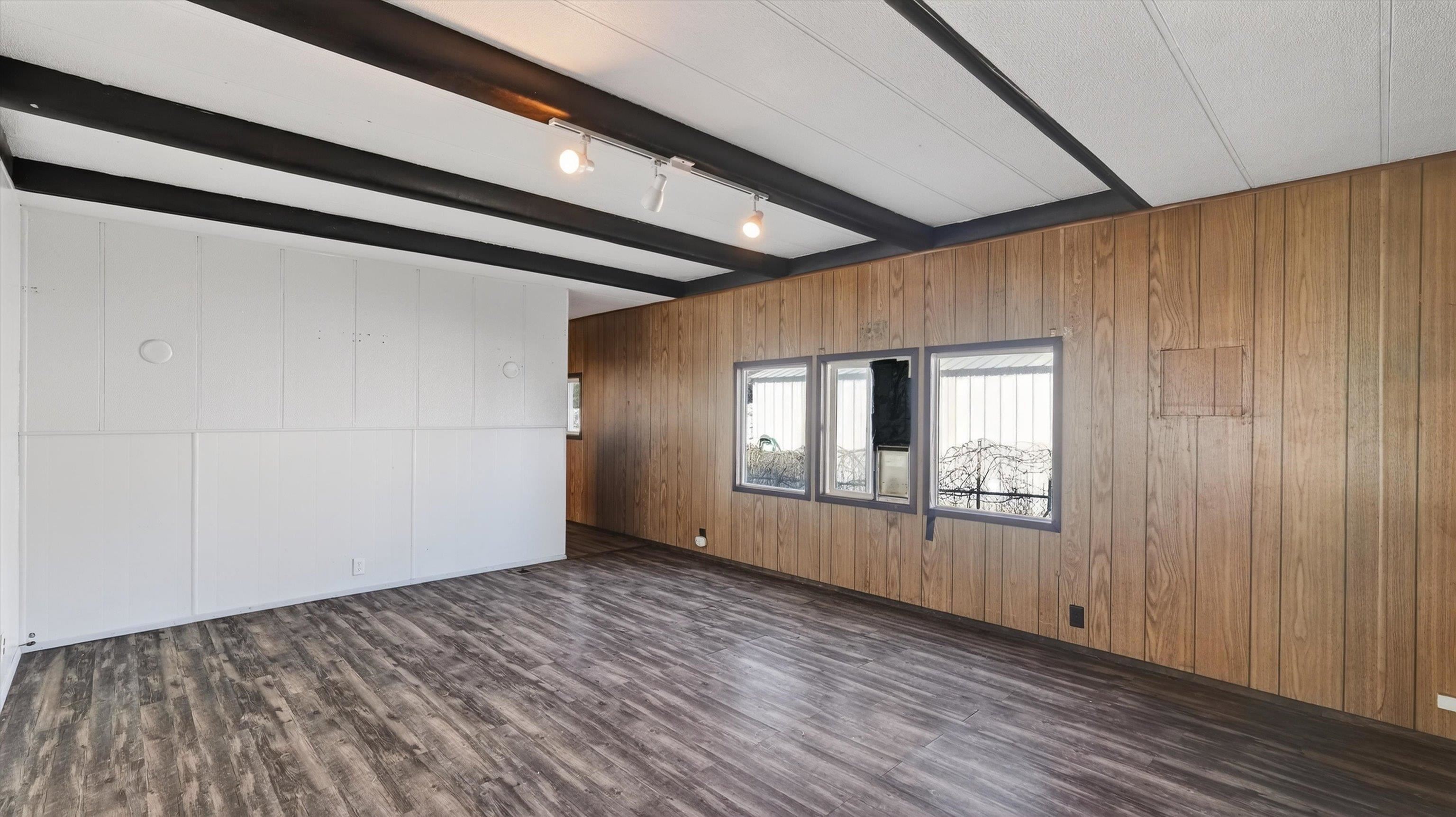 18508 E Liberty Ave - Photo 3
