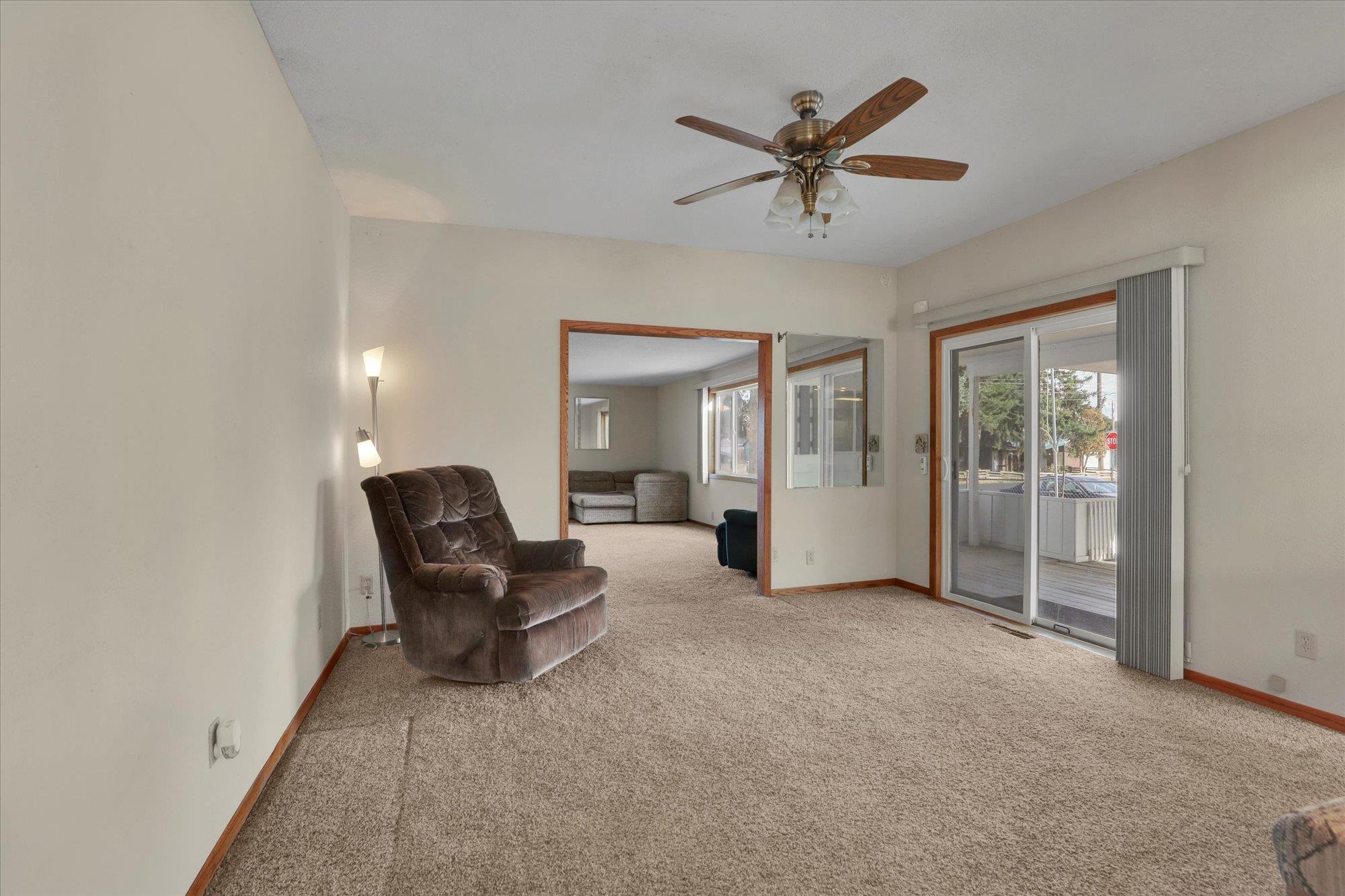 403 N JEFFERSON St - Photo 12
