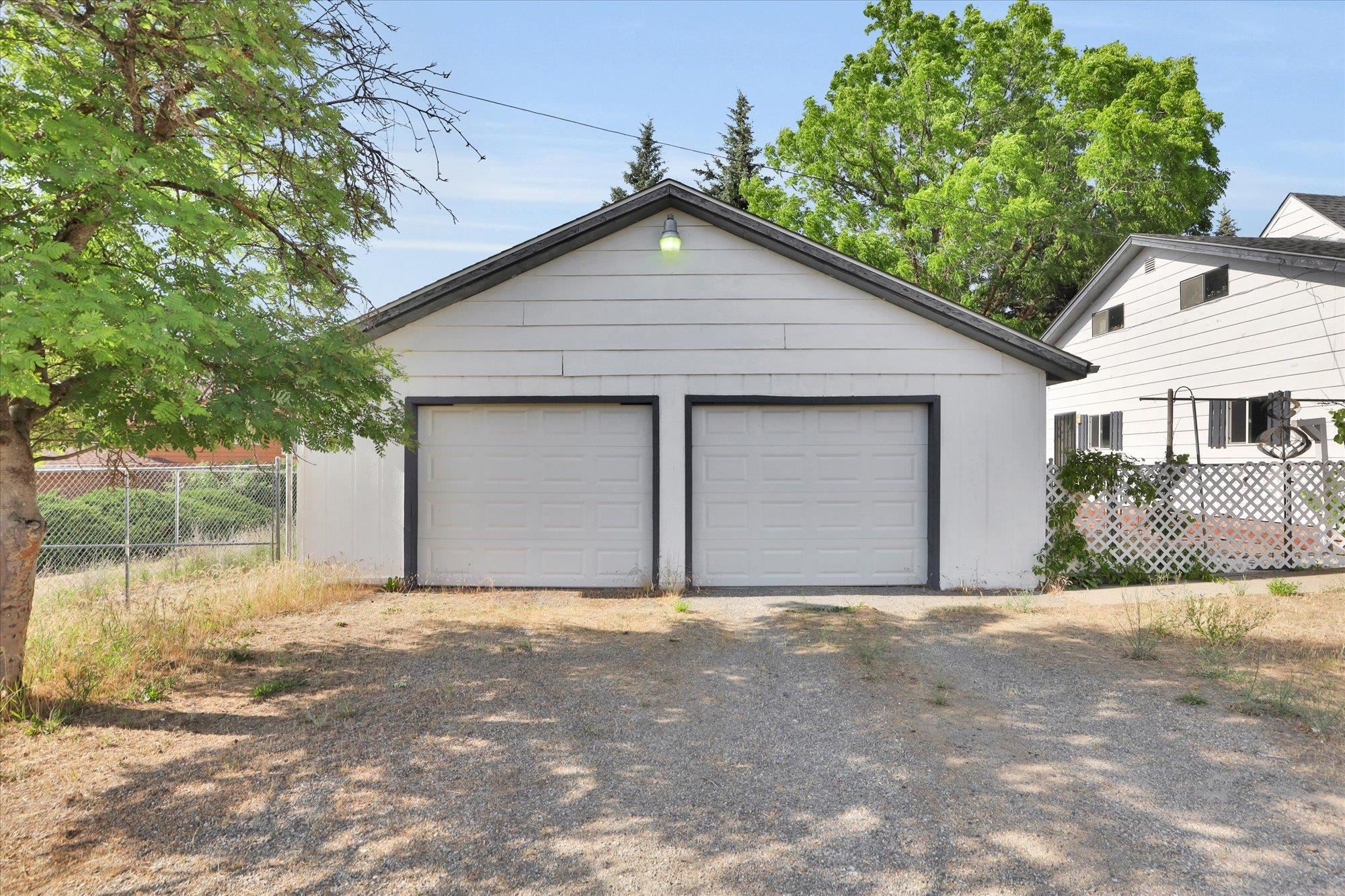 403 N JEFFERSON St - Photo 3