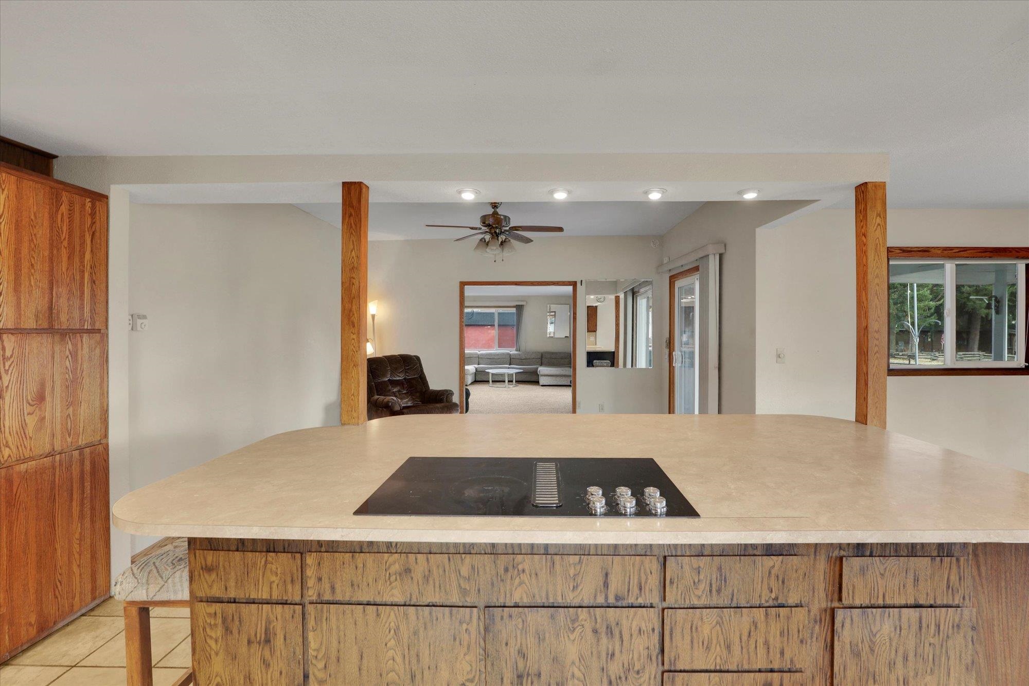 403 N JEFFERSON St - Photo 5