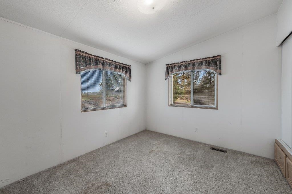 4705 S Abbott Rd - Photo 31
