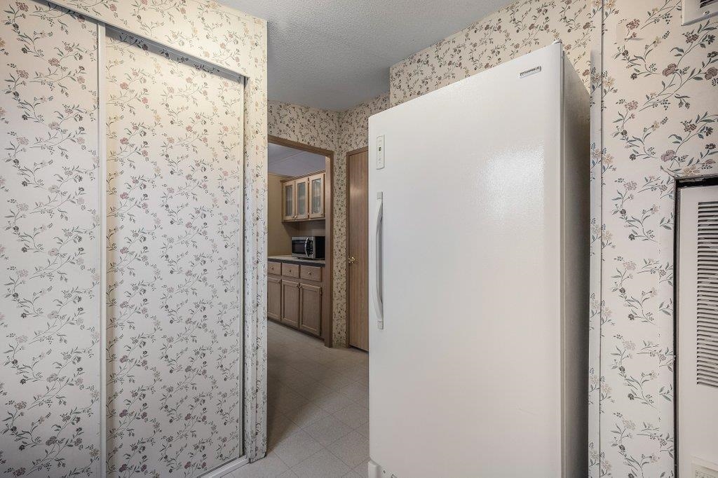 4705 S Abbott Rd - Photo 34