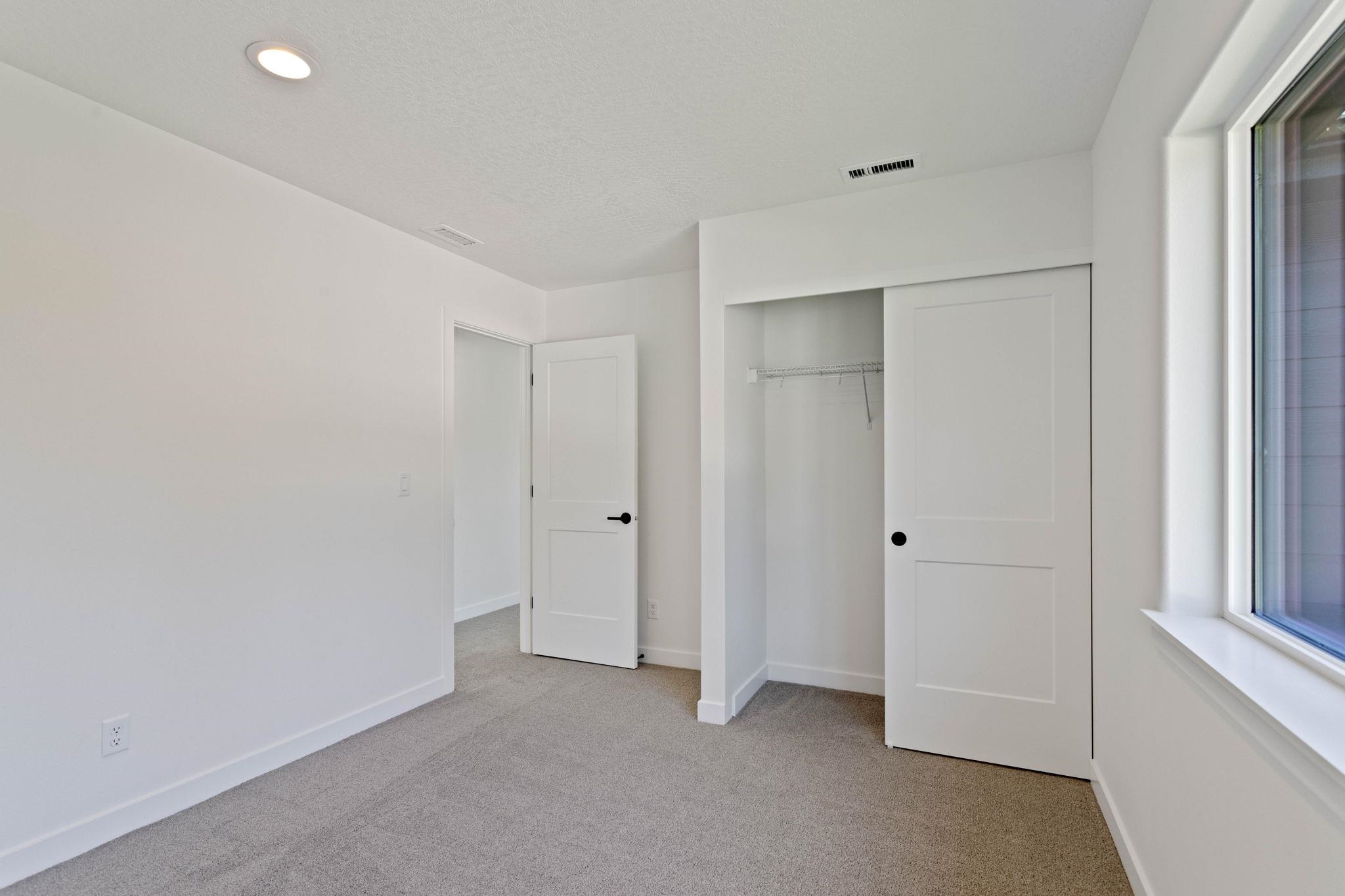 6213 E 13th Ln - Photo 18