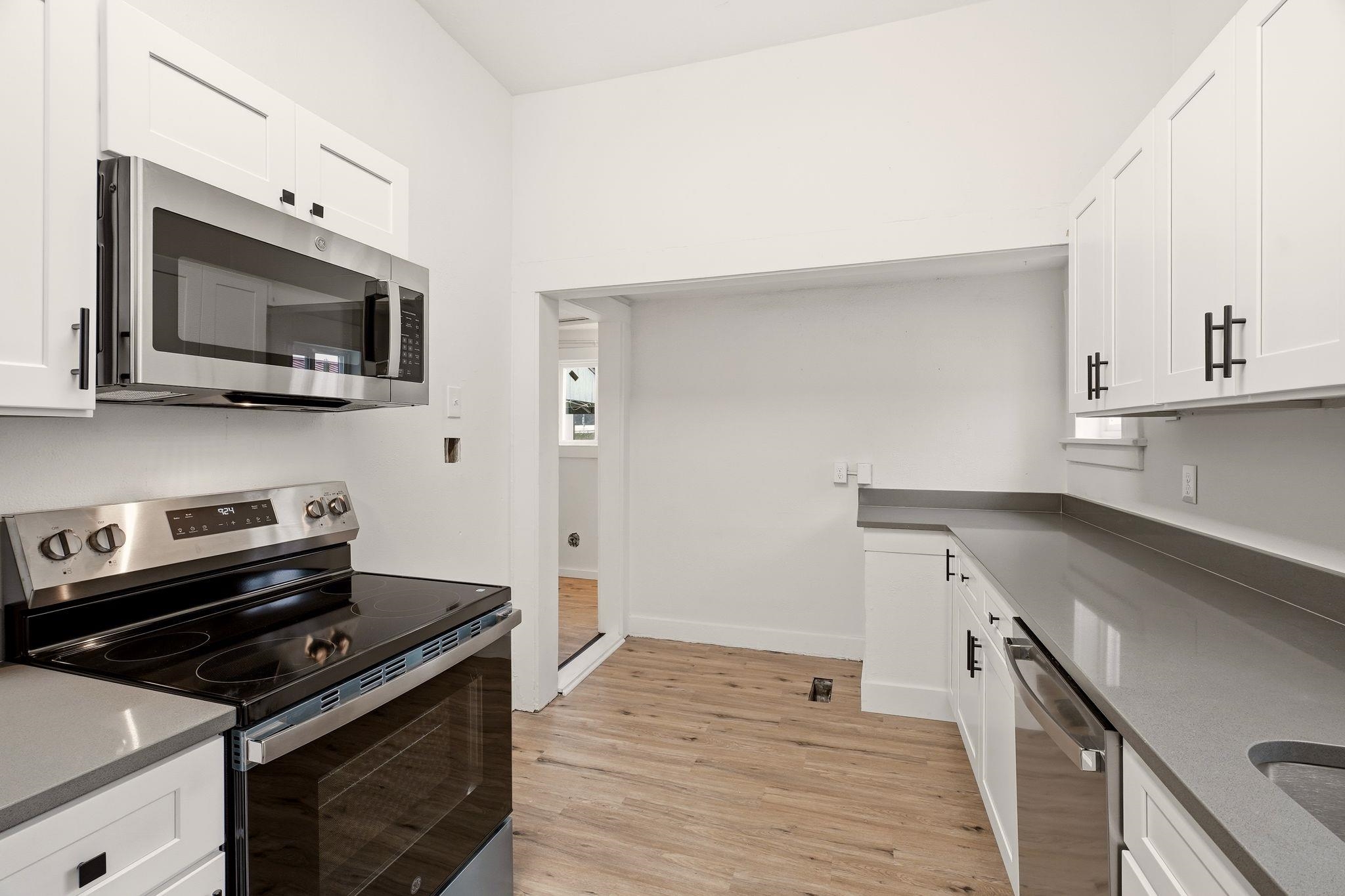 1408 E Pacific Ave - Photo 5