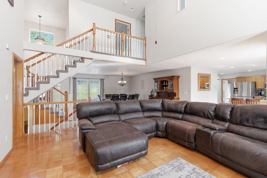 4810 S Stark Ln - Photo 4