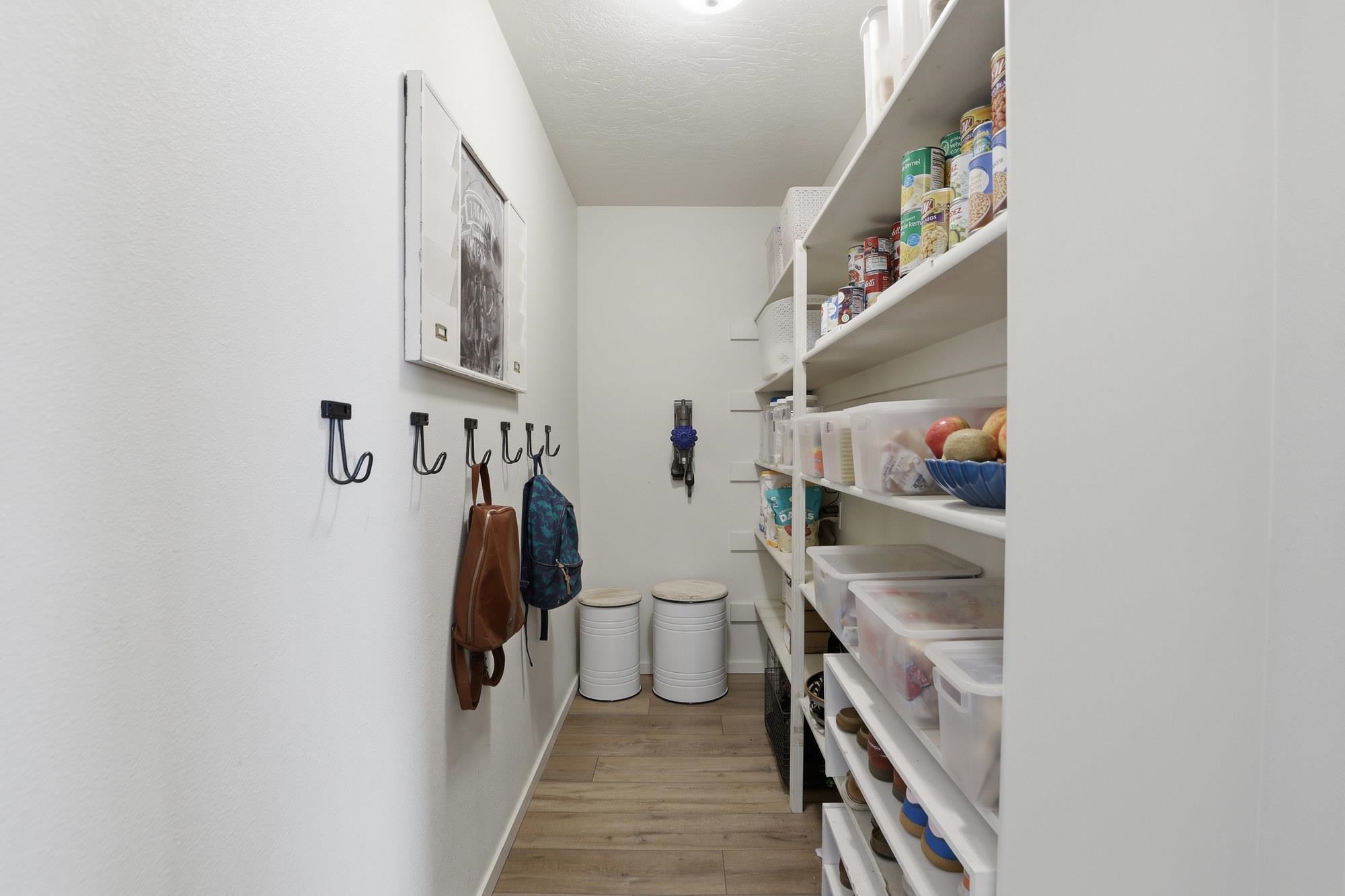 202 S Beeman St - Photo 8
