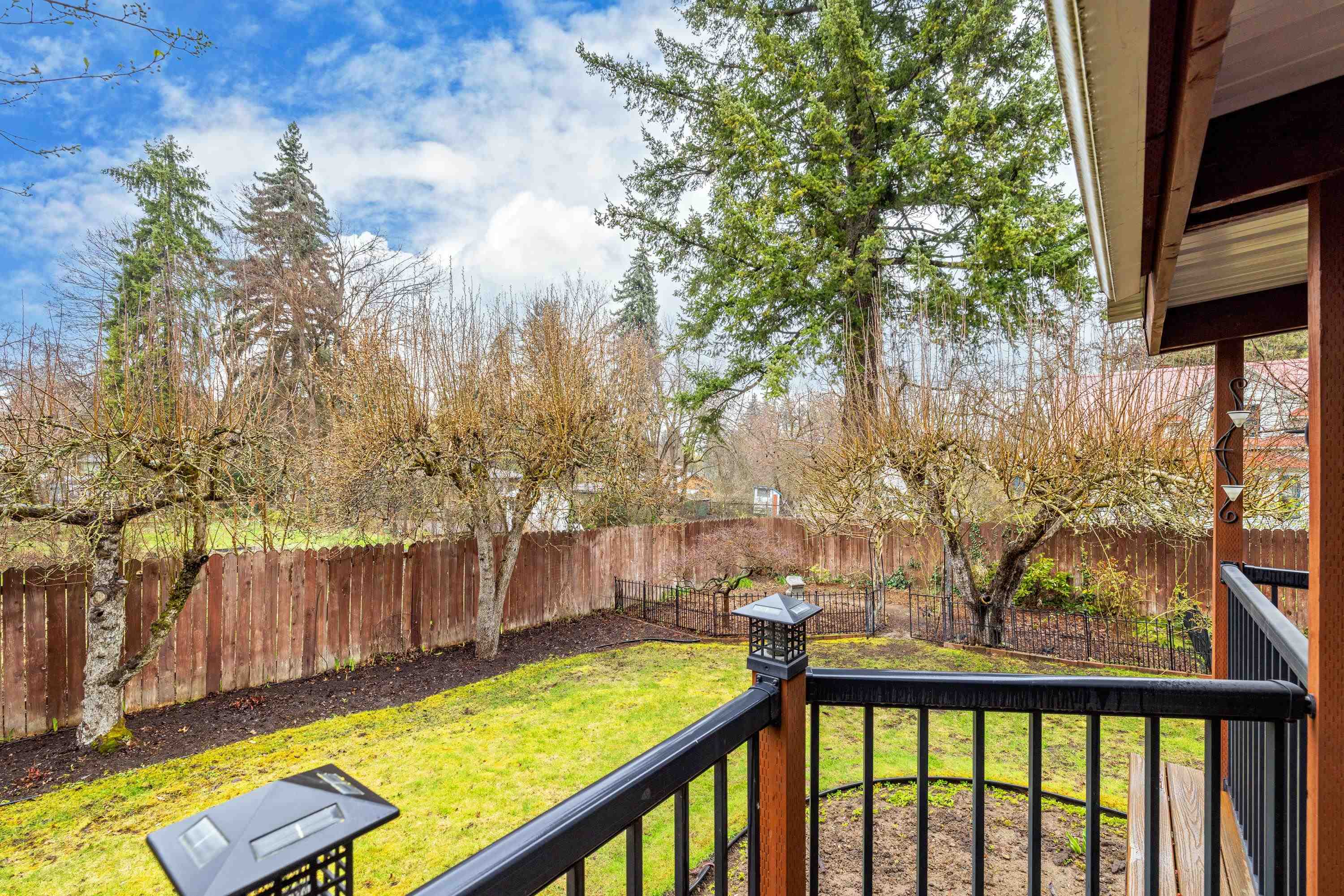 1116 S Woodfern St - Photo 18