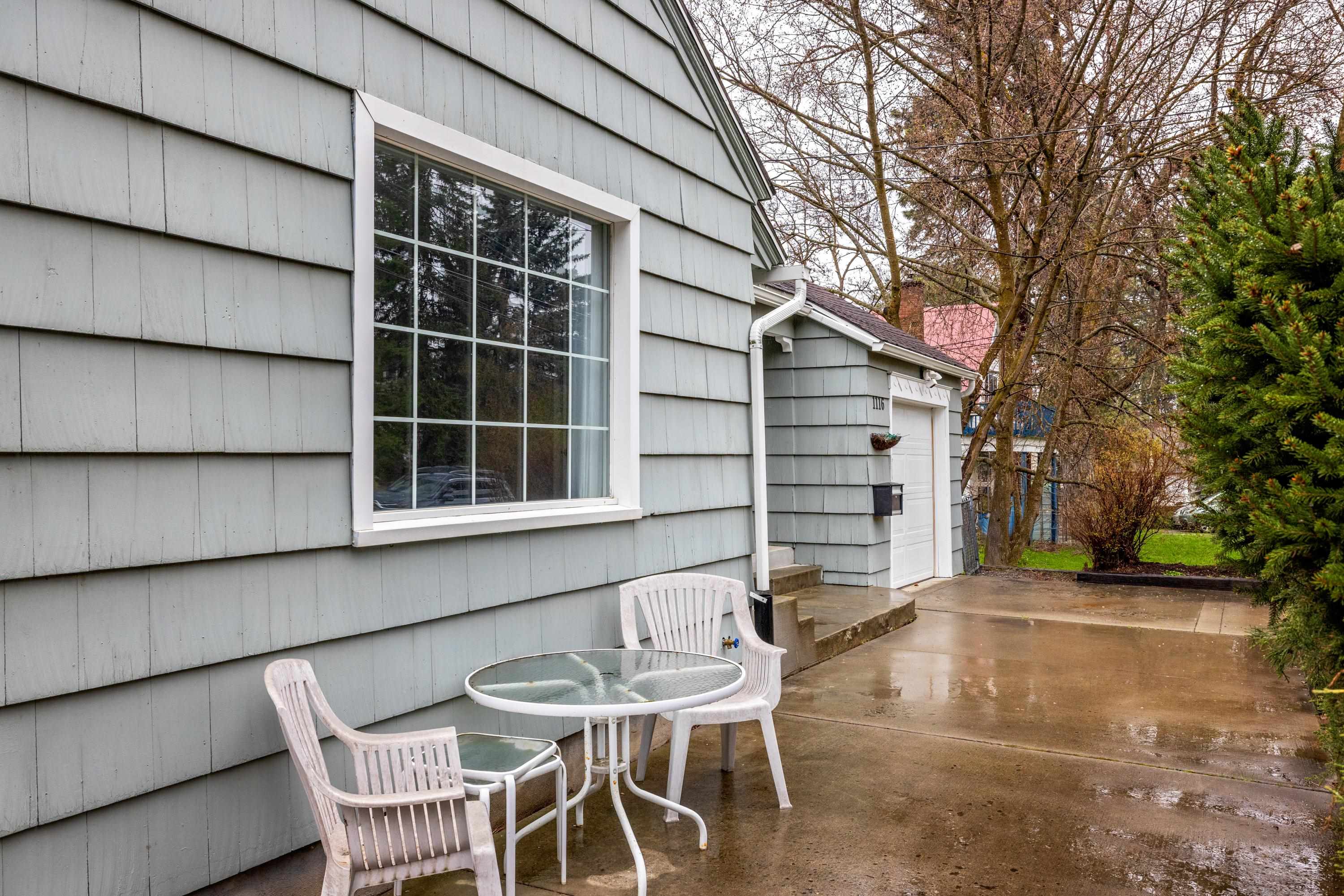 1116 S Woodfern St - Photo 3