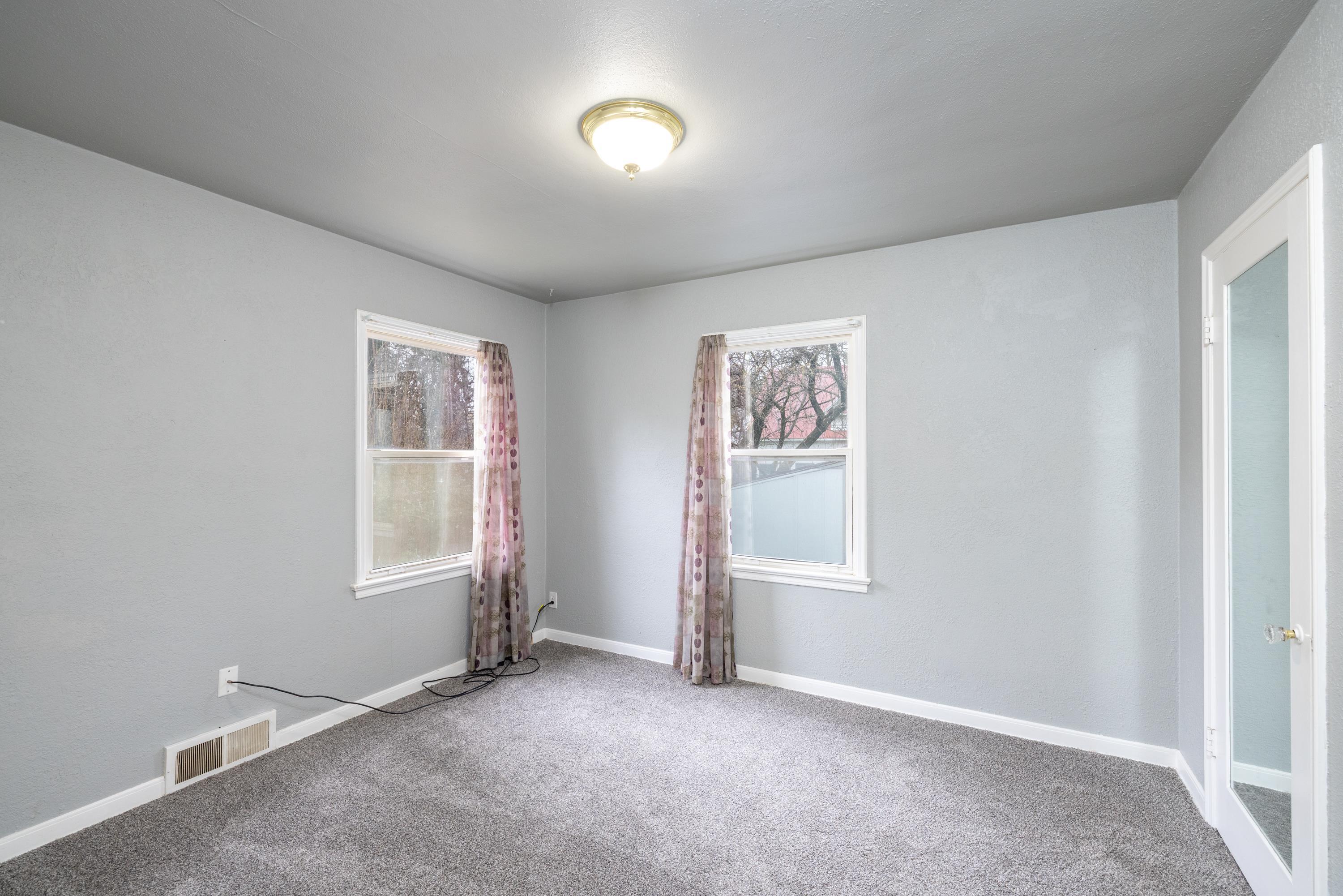 1116 S Woodfern St - Photo 8