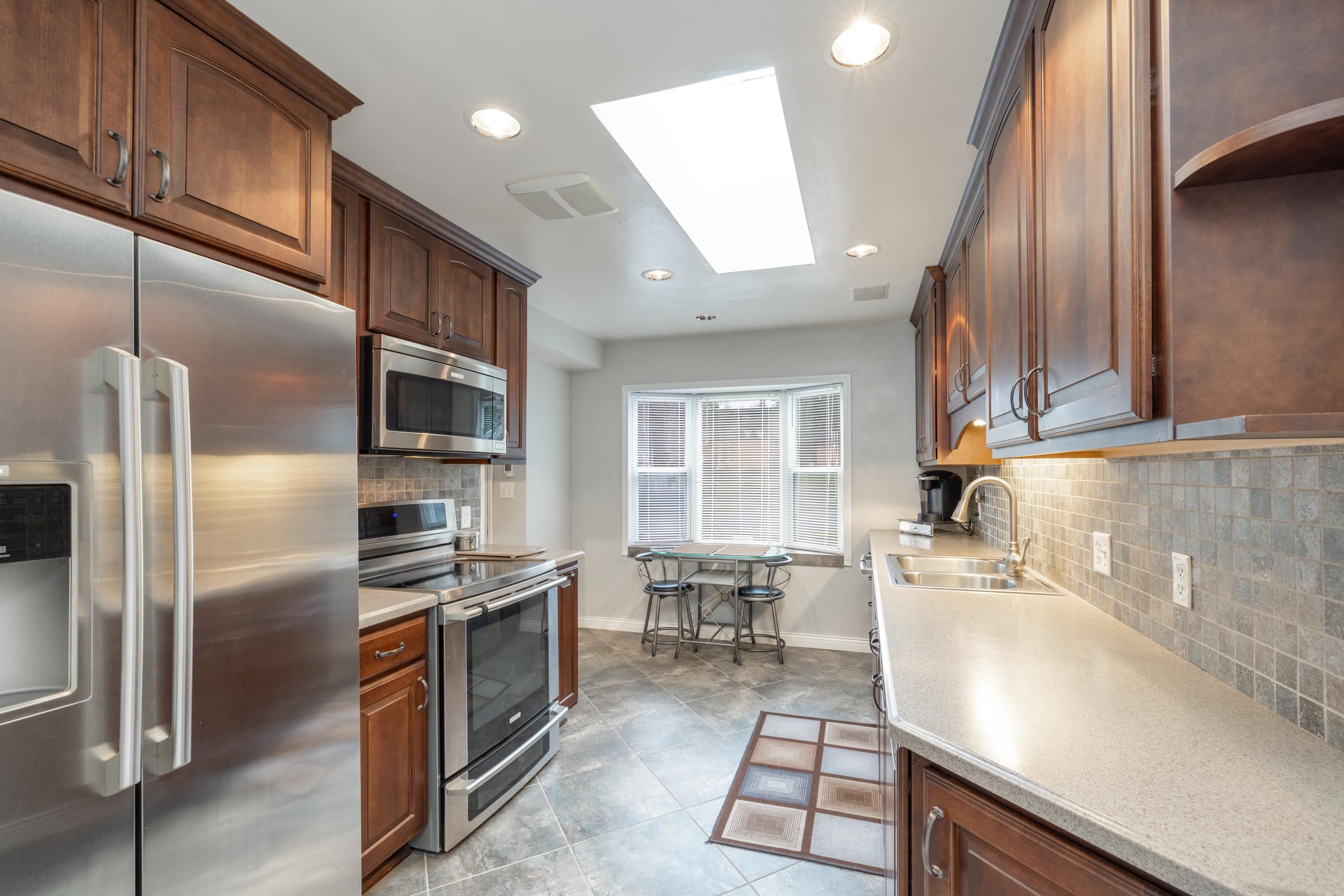 1116 S Woodfern St - Photo 9