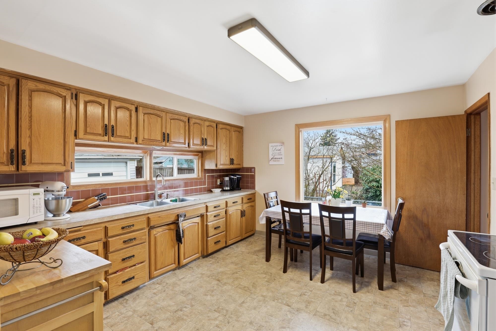 4907 N Stone St - Photo 12