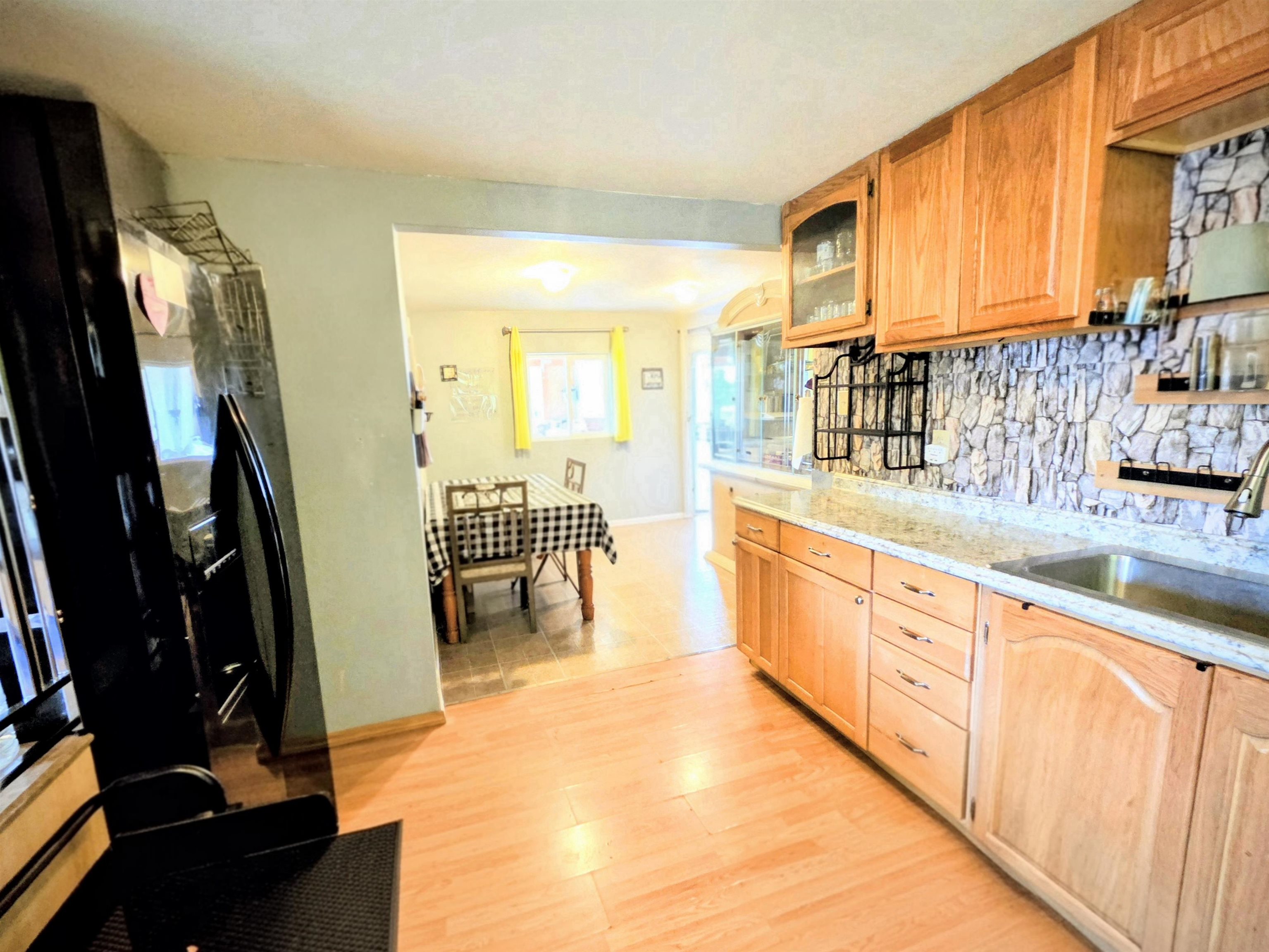 7767 Chamokane St - Photo 11