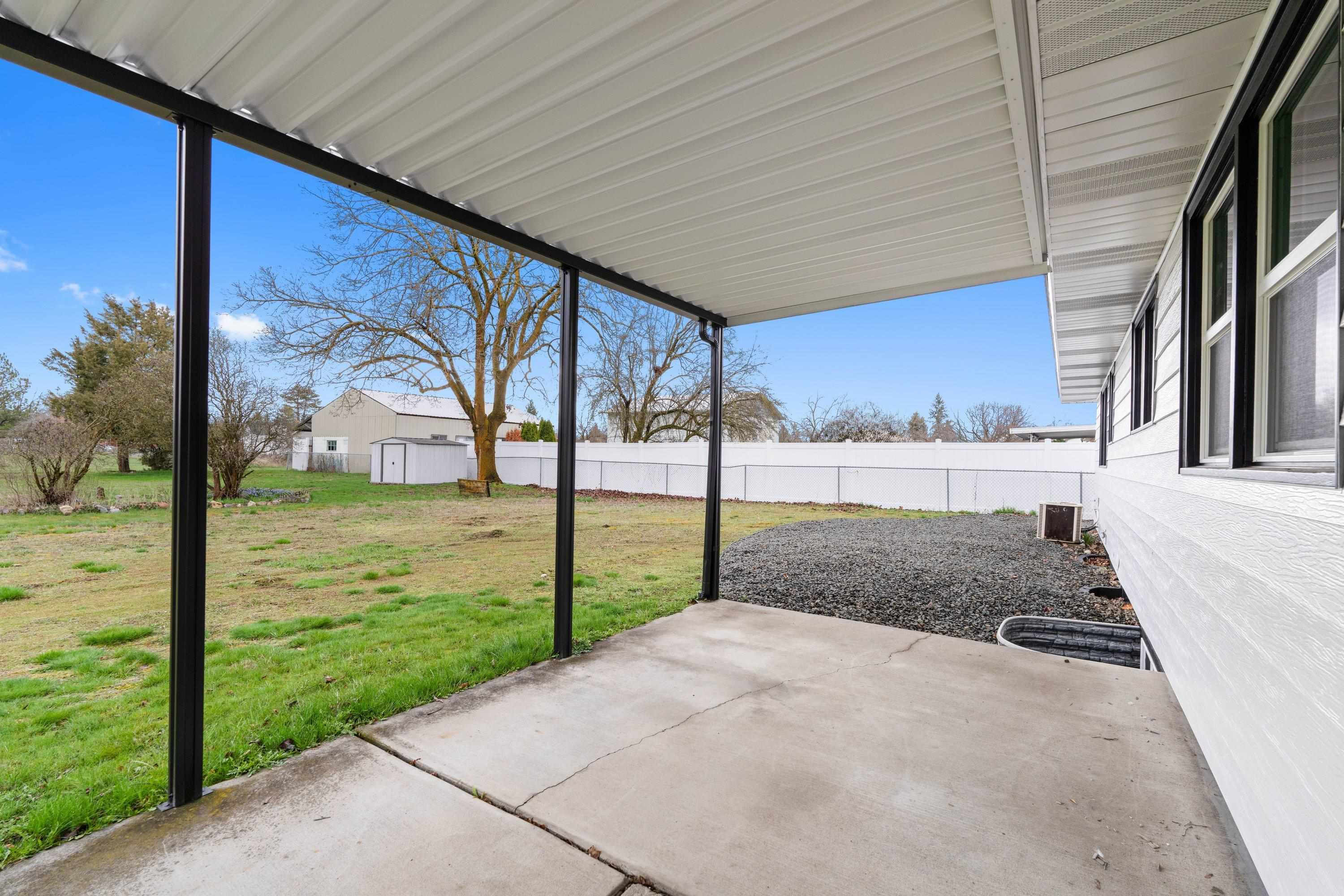 1502 N Woodruff Rd - Photo 42