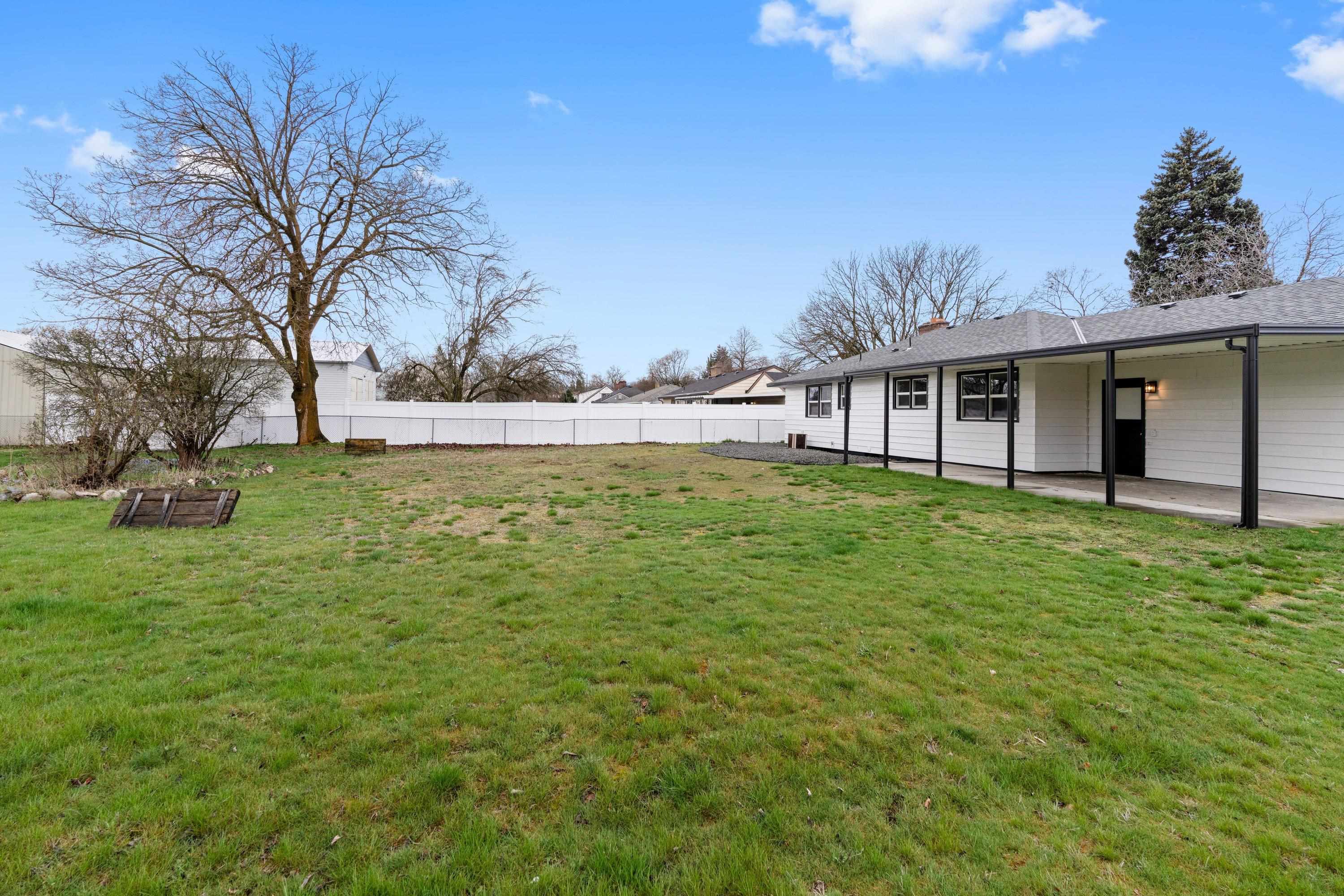 1502 N Woodruff Rd - Photo 46