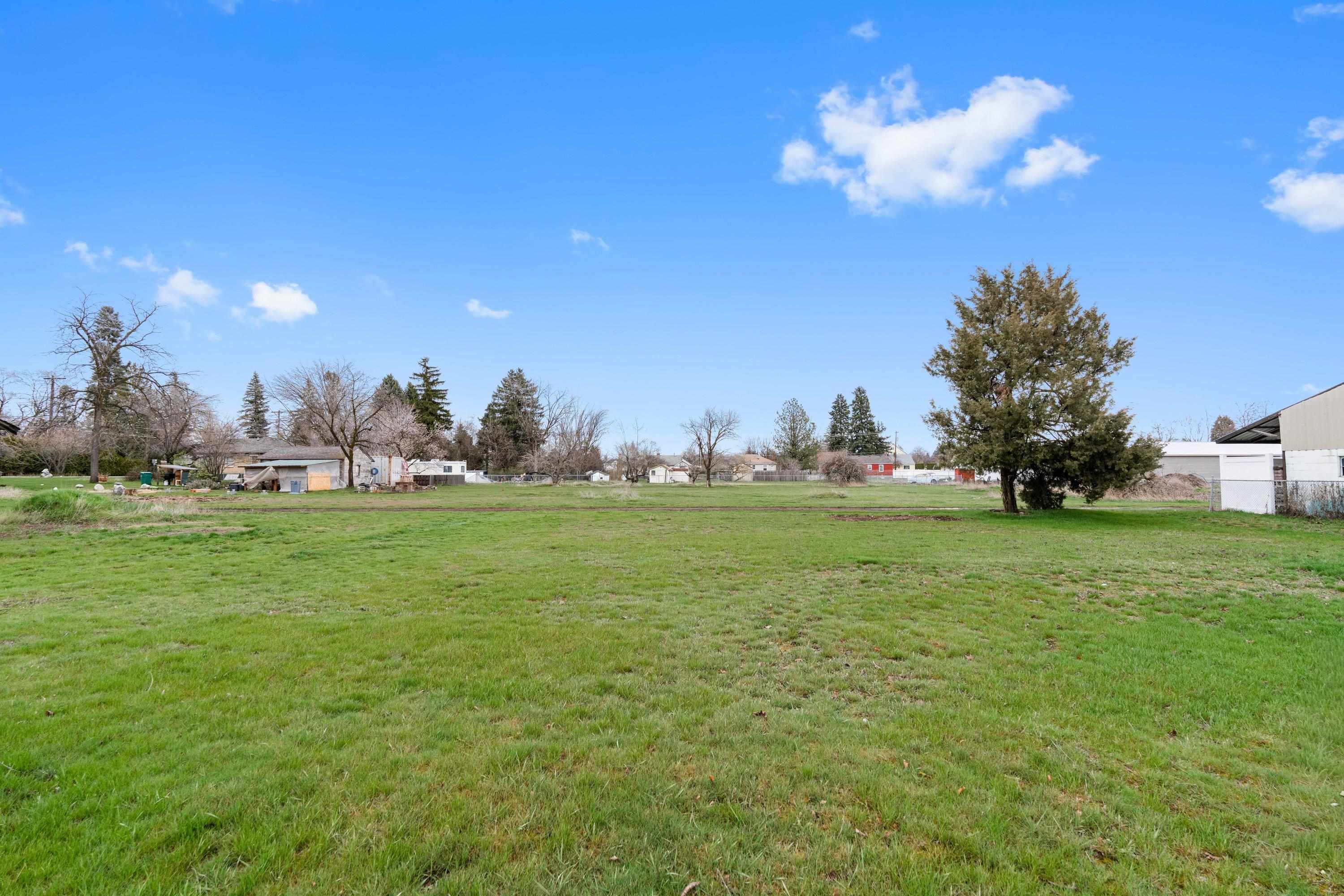 1502 N Woodruff Rd - Photo 49