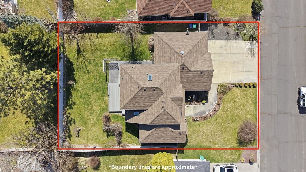 16520 N Dakota Ct - Photo 2