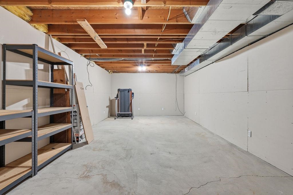 16520 N Dakota Ct - Photo 40