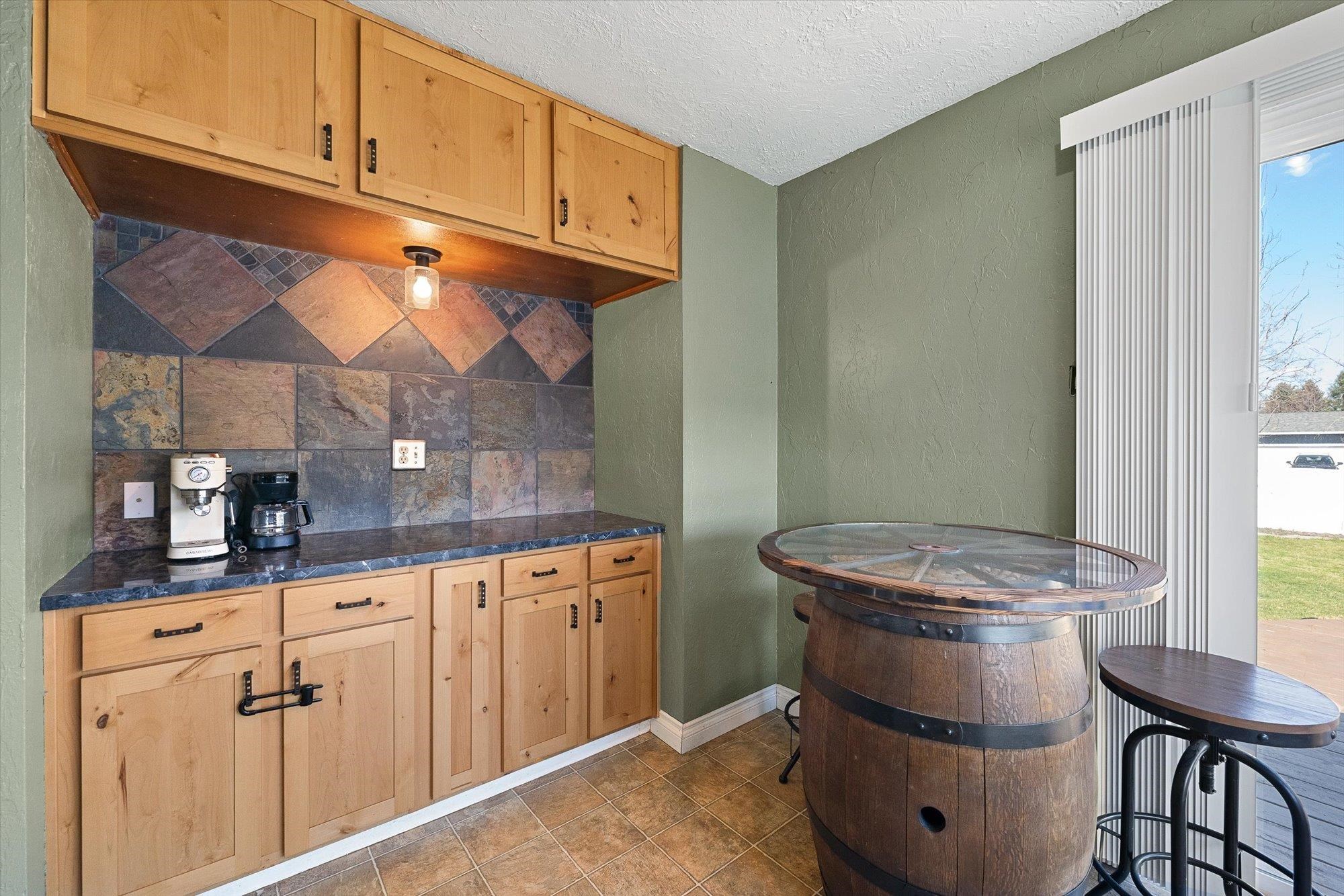 15217 E 16th Ave - Photo 11