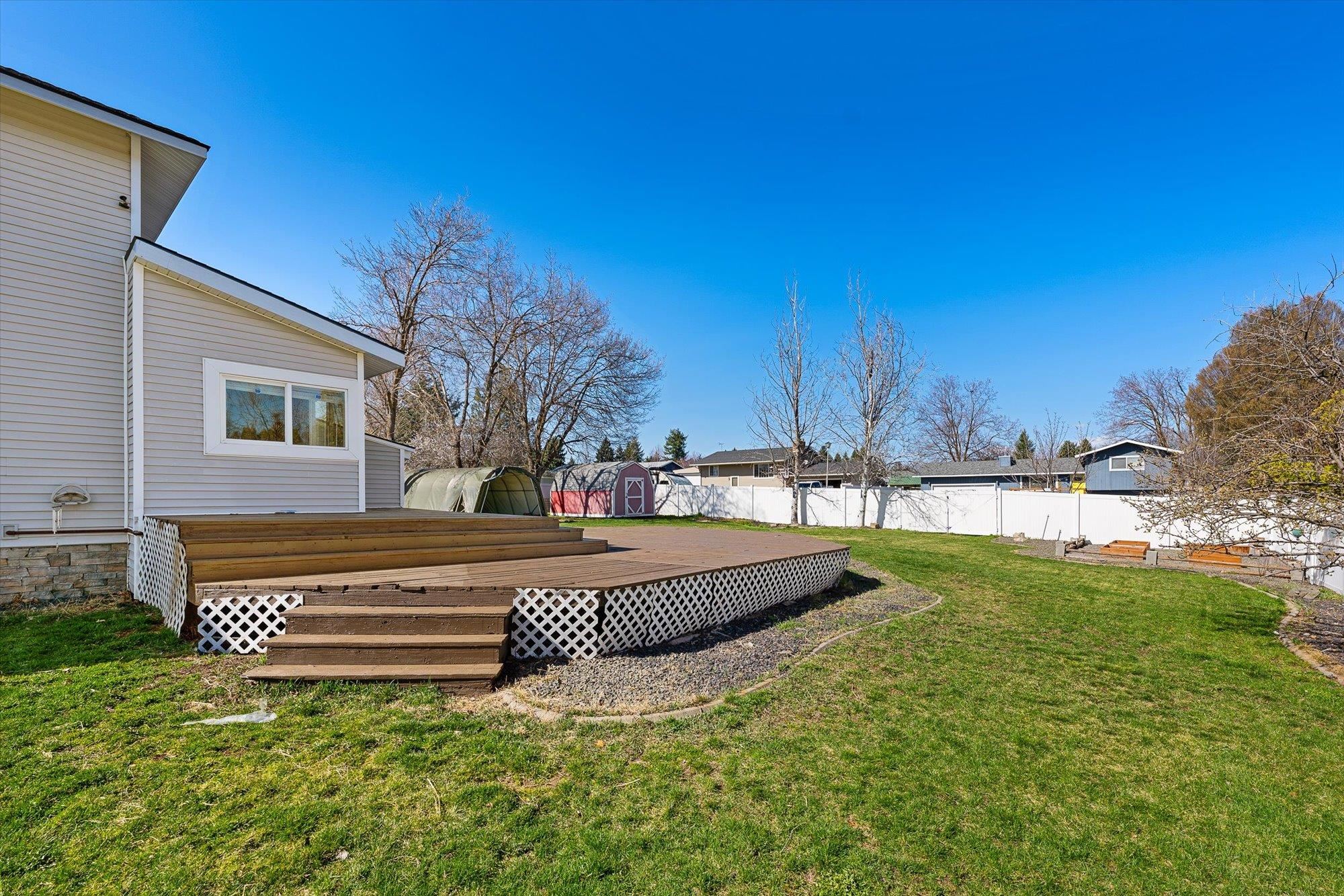15217 E 16th Ave - Photo 36