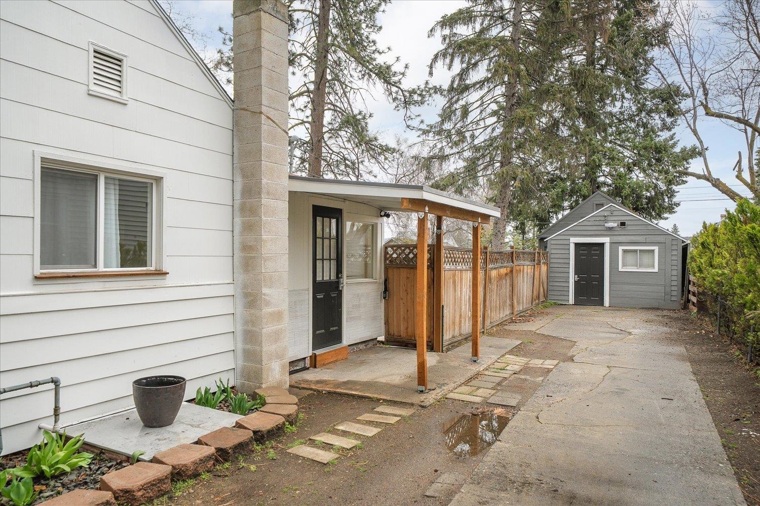 7327 E 6TH Ave - Photo 14