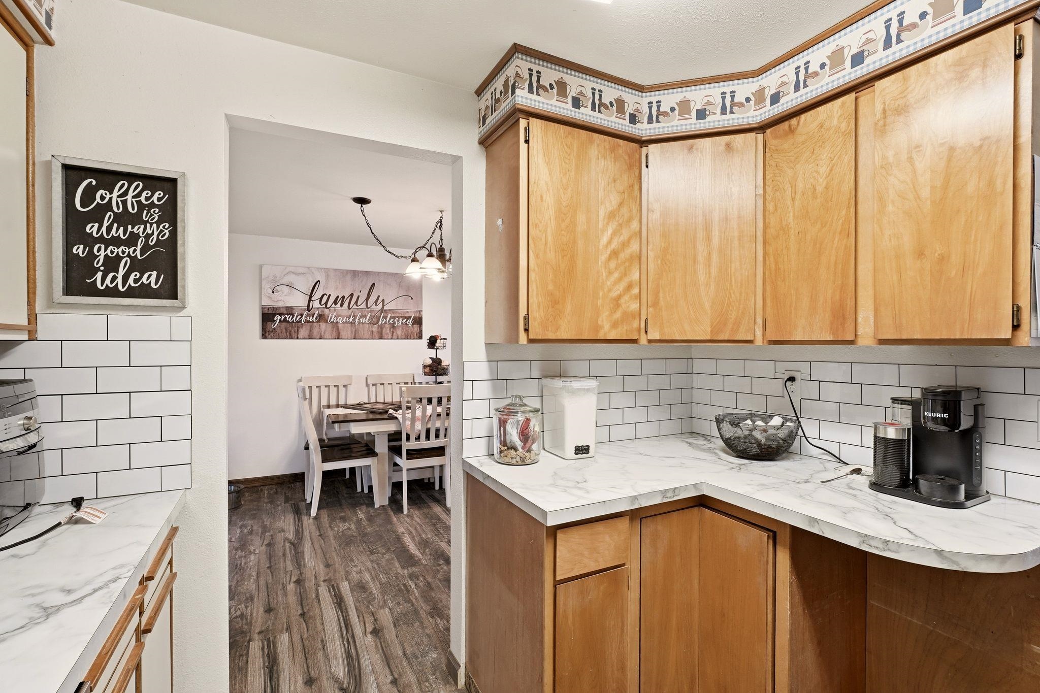 216 Gregory Dr - Photo 11
