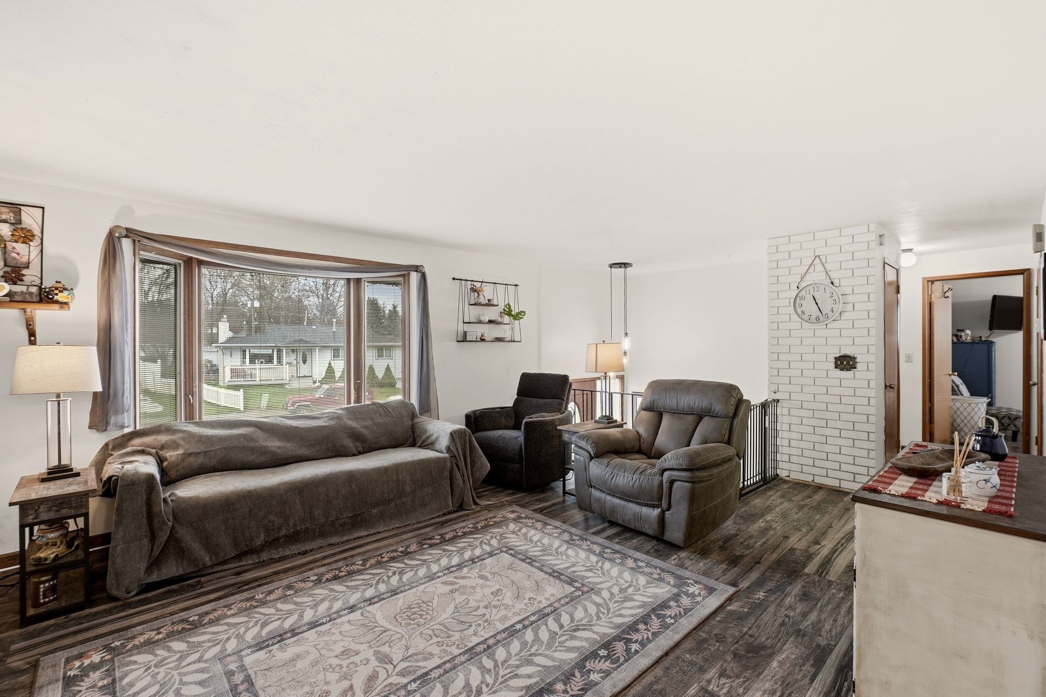 216 Gregory Dr - Photo 5