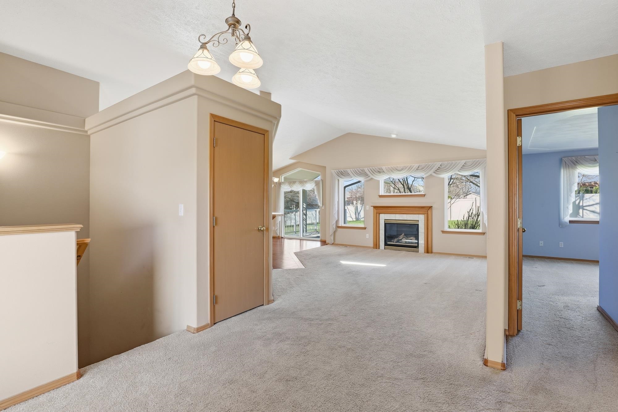 3838 S Eagle Ln - Photo 5