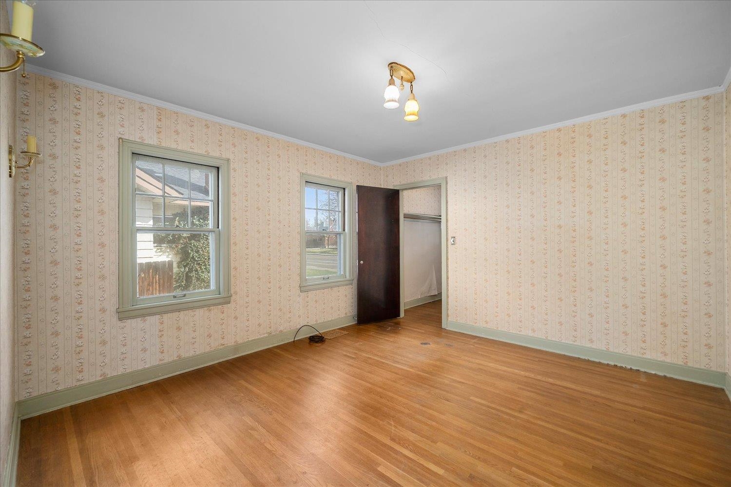2501 N HOWARD St - Photo 21