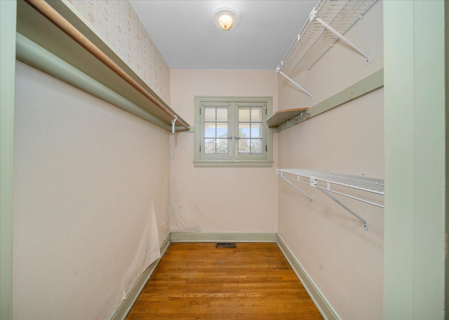2501 N HOWARD St - Photo 22