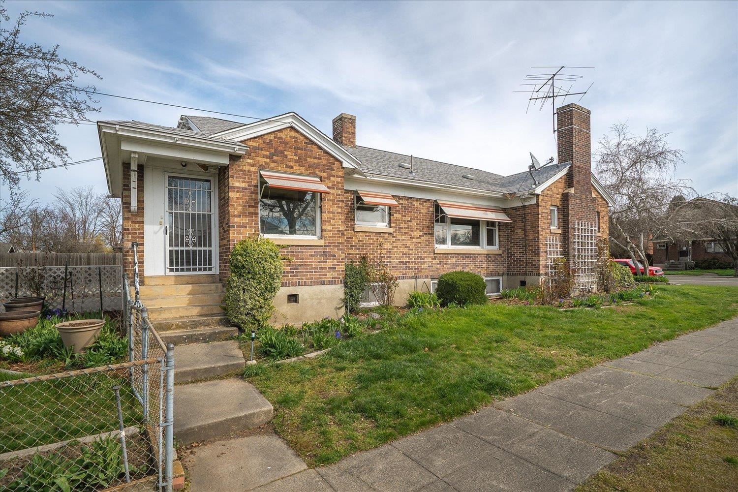 2501 N HOWARD St - Photo 37