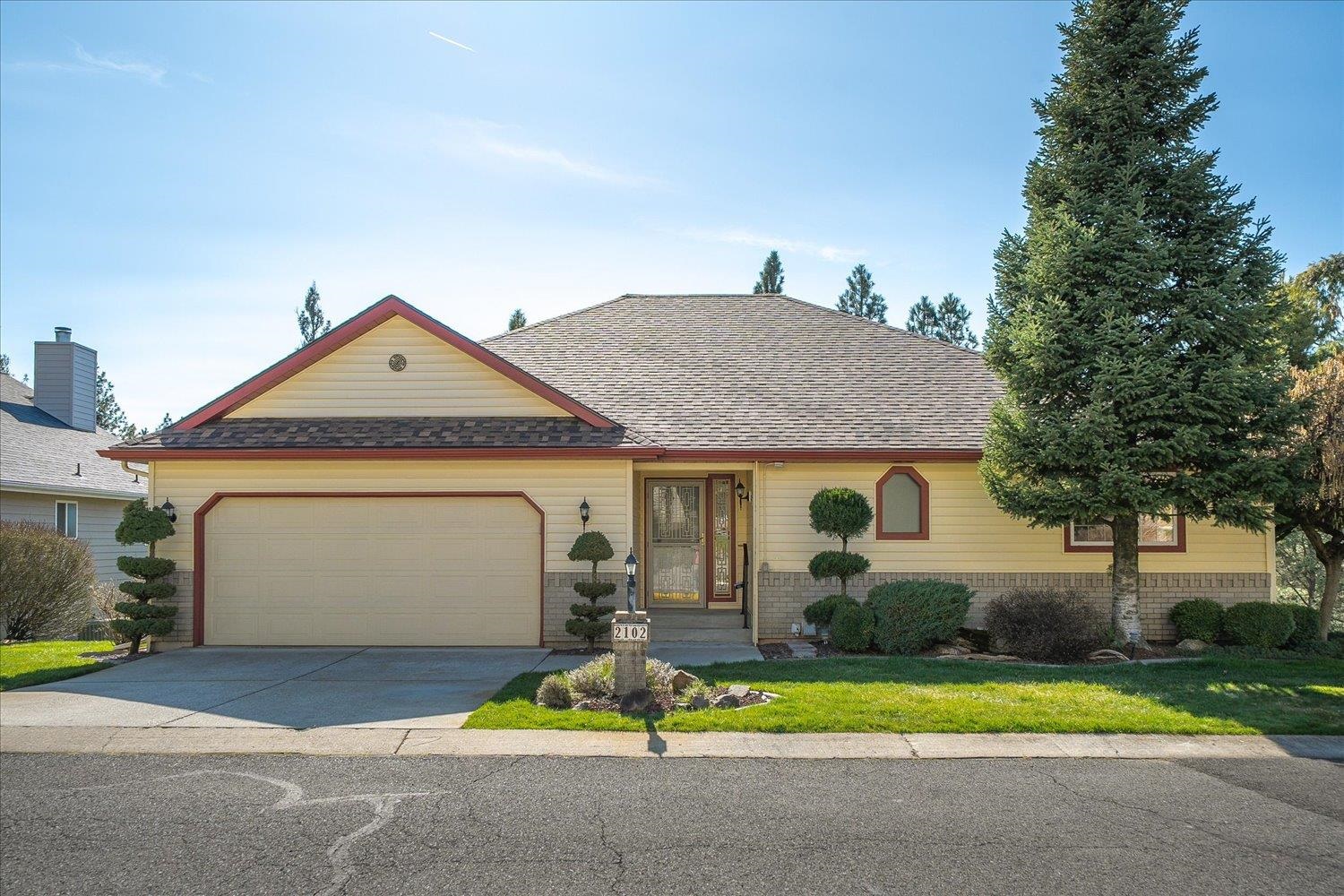 2102 E Dunbar Ln - Photo 1