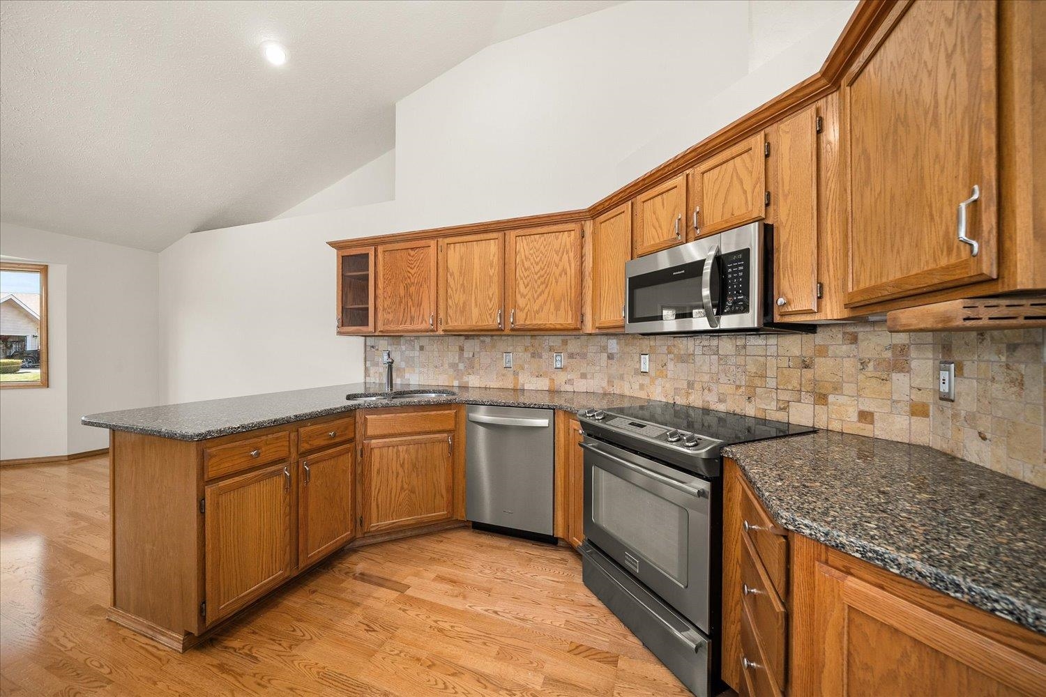 2102 E Dunbar Ln - Photo 11